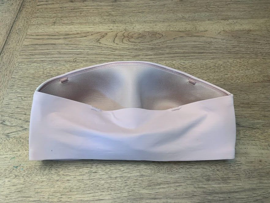 Victoria’s Secret Smooth Praline MEDIUM Love Cloud Wireless Strapless Bra VS
