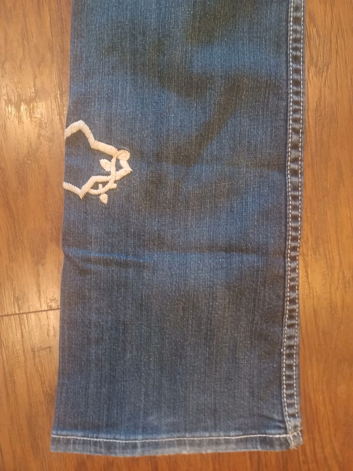 🤍🌹✝️🤍COWGIRL TUFF ROSES & TRUTH BOOTCUT JEANS 28×36