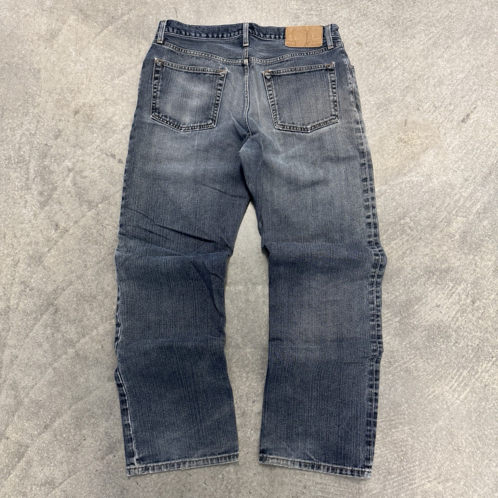 Men’s Eddie Bauer Dark Wash Blue Denim Jeans Relaxed Fit Straight Leg 33 x 30