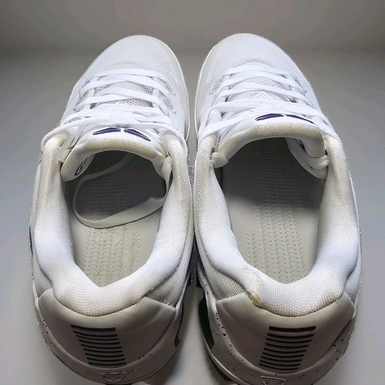 Nike Kobe 9 Elite Low EM Protro White/Court Purple Mens Size 7.5 – IH1401-100