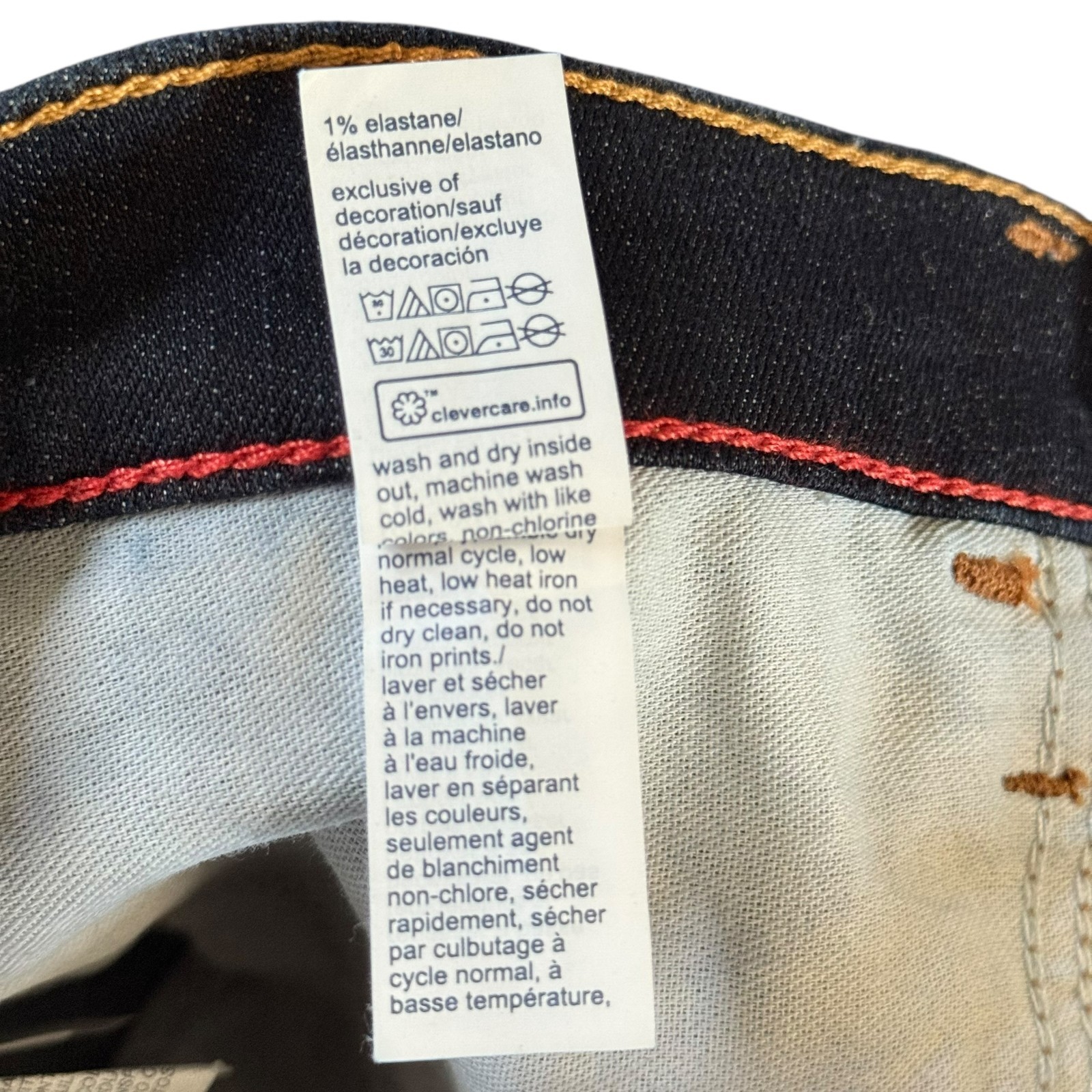 NWT Tommy Hilfiger Men’s Stretch Denim Slim Fit Slightly Tapered Leg Rinse Jeans