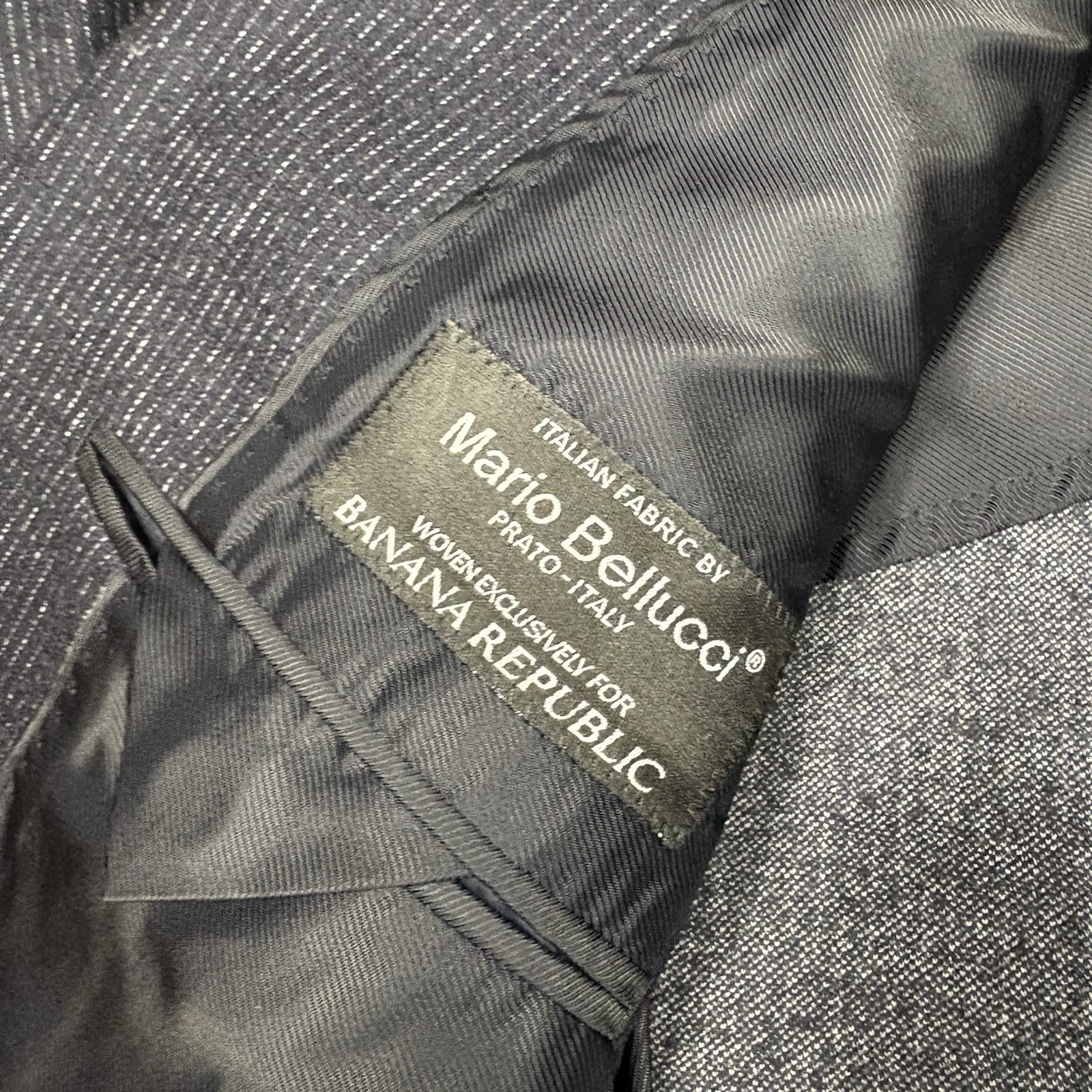 Banana Republic Mario Bellucci Sport Coat Mens 42S Blue Striped Slim Fit Wool