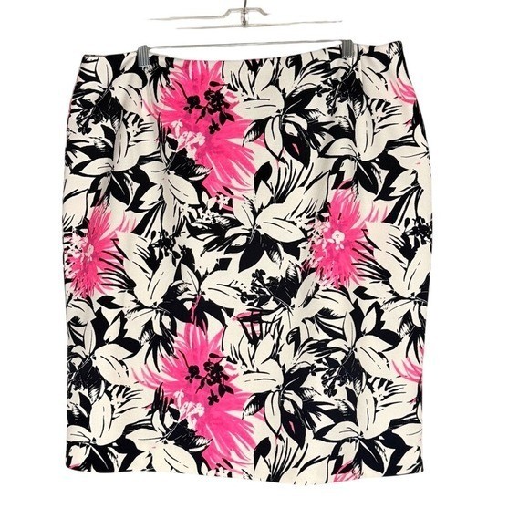 Black Label Evan Picone Women’s Floral Pencil Skirt Pink, Black & White size 18