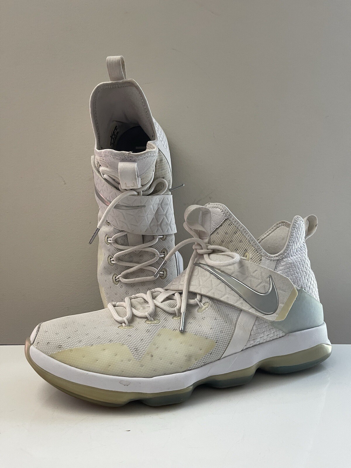 Nike Zoom LeBron 14 ‘Time to Shine’ Size 14 860631-900