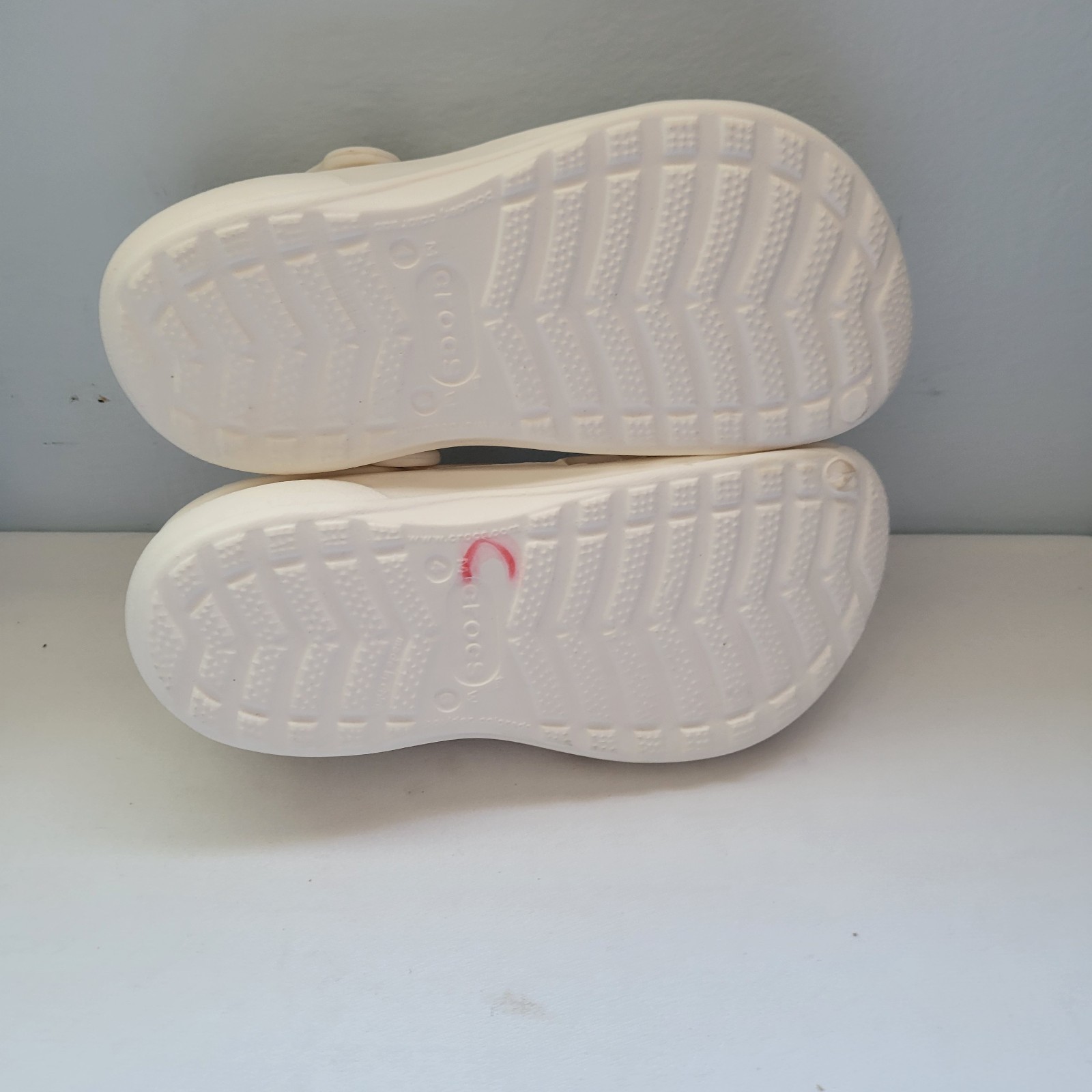 Crocs At Work Classic White Clog Shoes Size W=6/M=4 63029-2952
