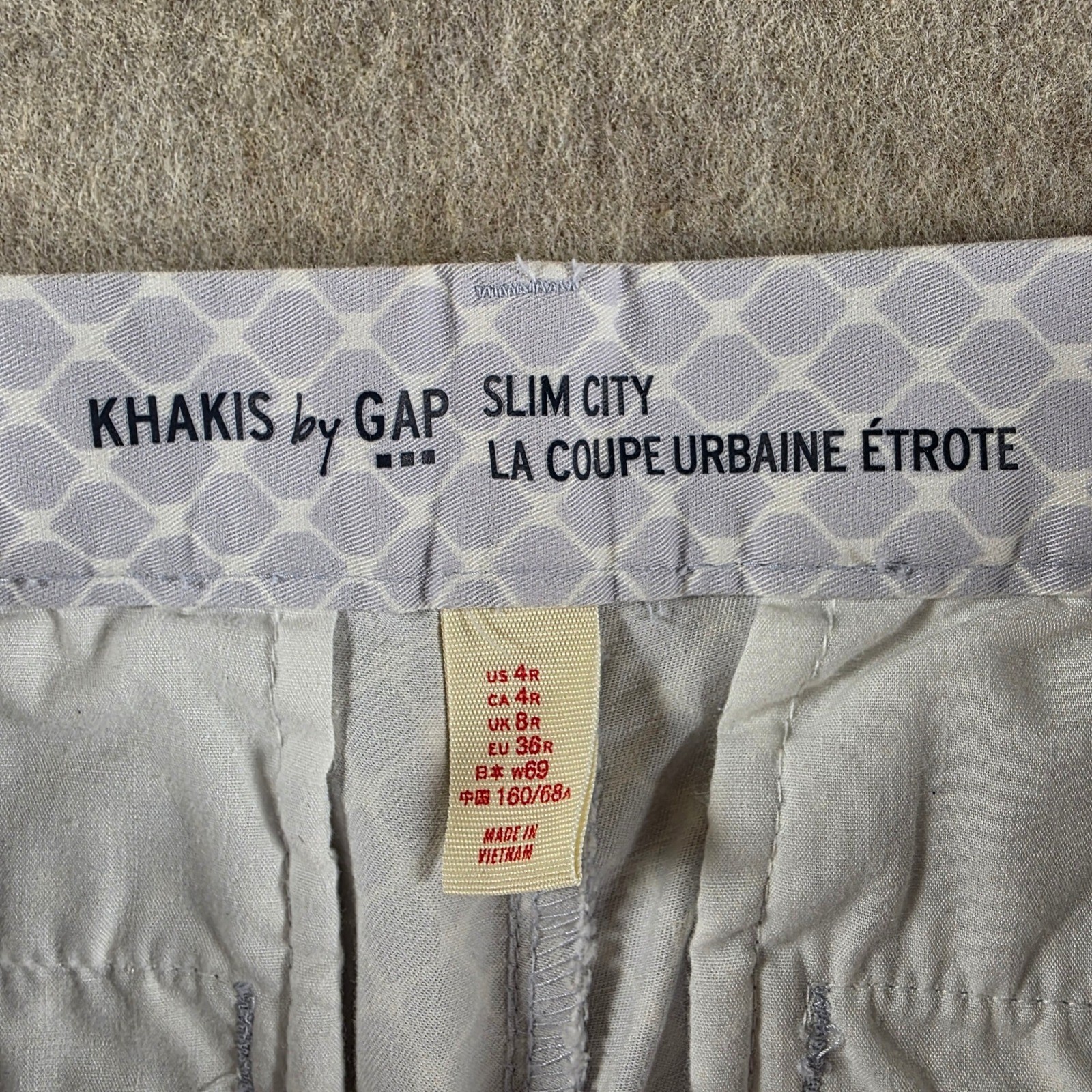 Khakis by GAP Slim City Pants Womens 4R Purple White Geometric Lattice Trousers