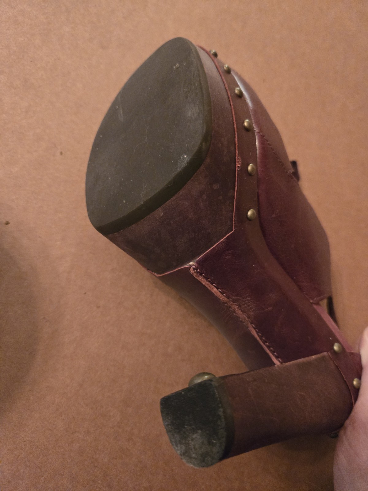 Vintage 2000s Ugg Studded Clogs Maroon Red Burgundy Womens Size 6.5 Leather