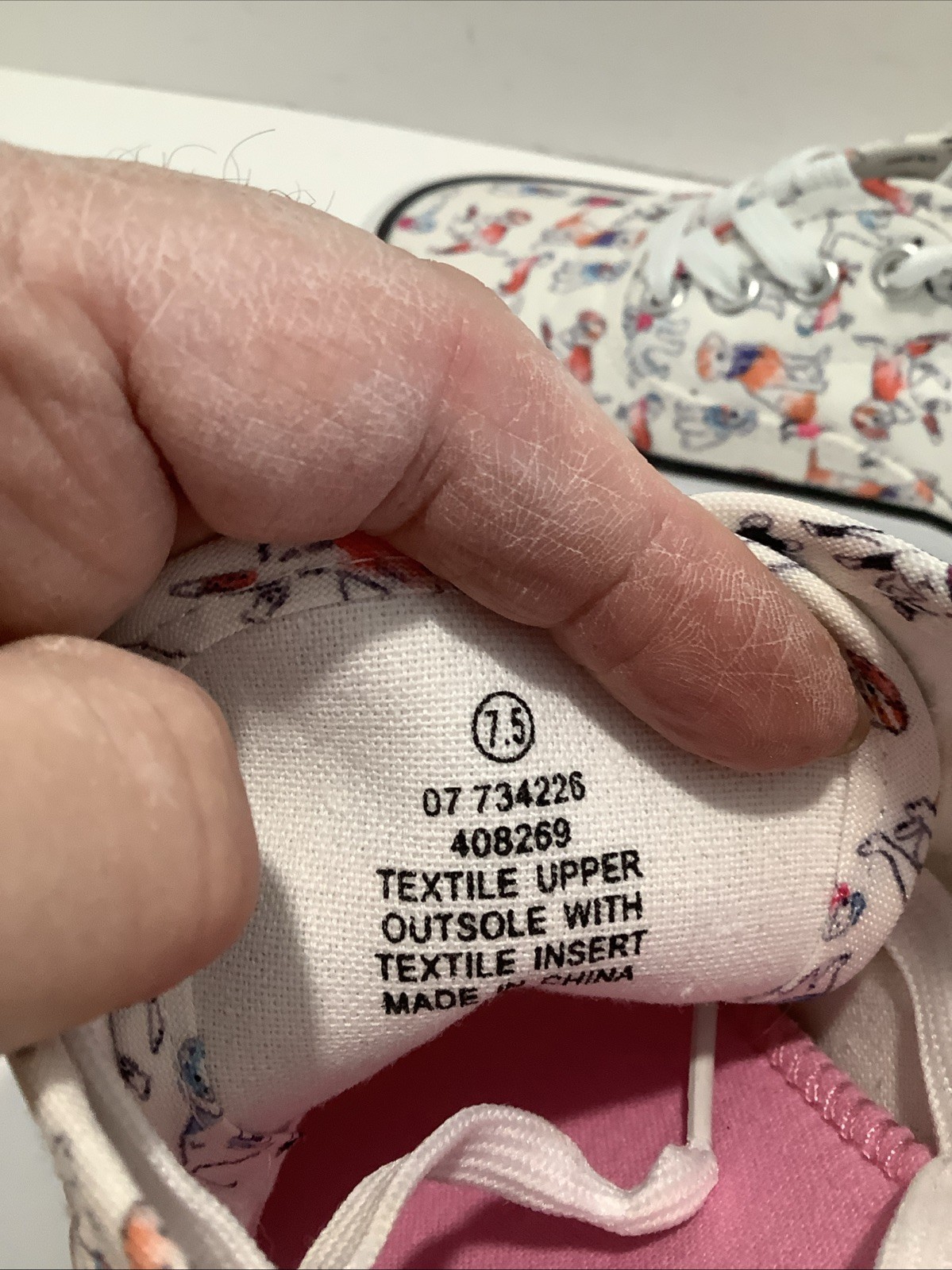 Cynthia Rowley Dog Print All Over White 408269 Sneakers Womens Size 7.5M Exc