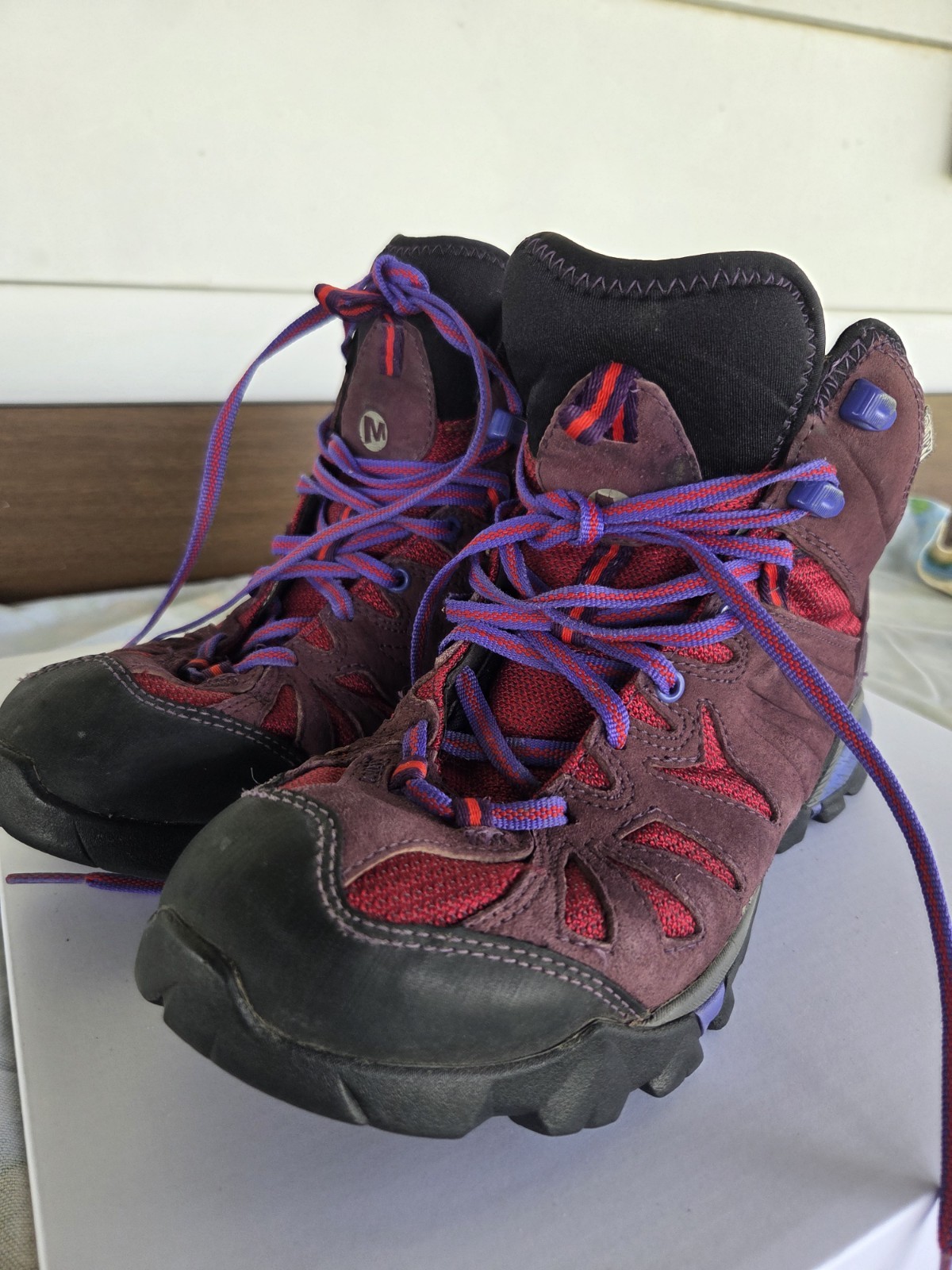 Womens Hiking Boots