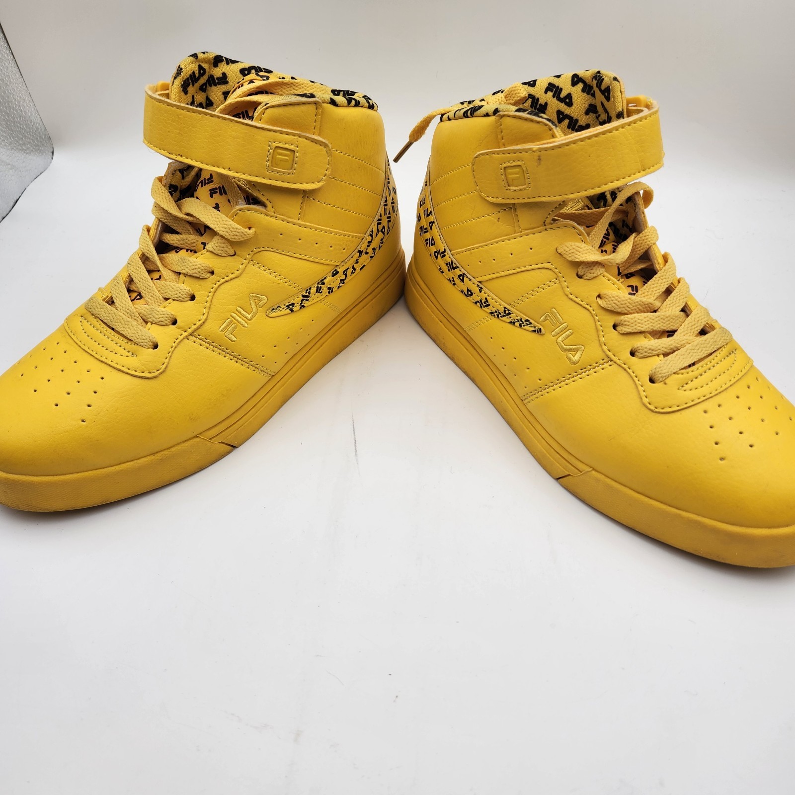 Fila Men’s Vulc 13 Bandana athletic high-top shoes US 6.5 Yellow Round Toe Retro