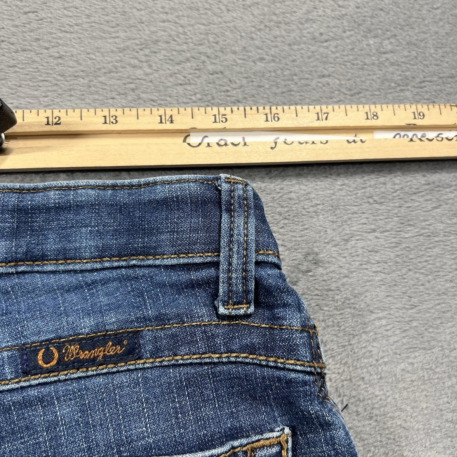 Wrangler Jeans Womens 11 Blue Bootcut Willow Ultimate Riding Medium Wash Denim
