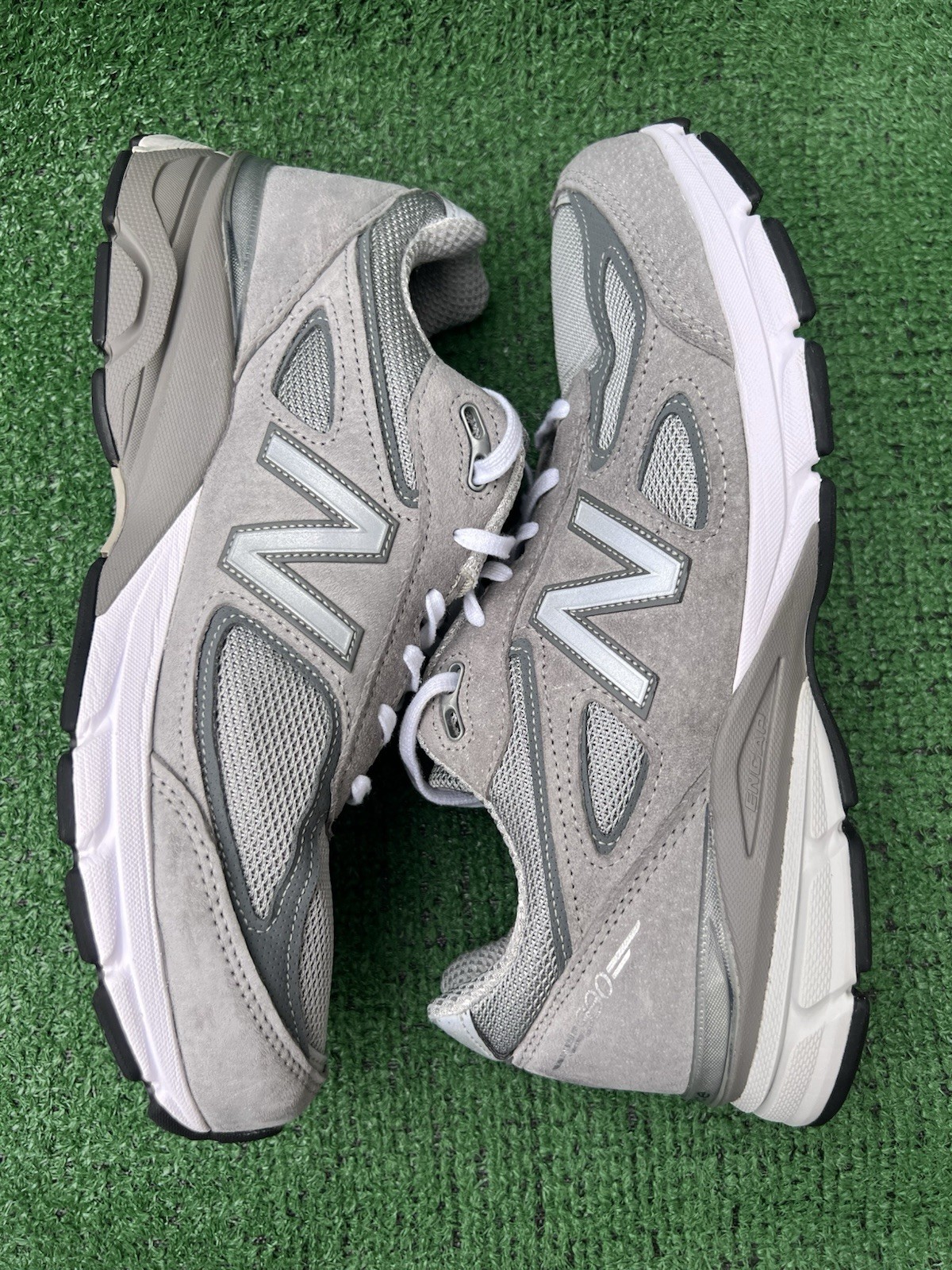 New balance 990 V4 U990GR4 Men’s running sneaker Shoes US Size 11D Used No Box