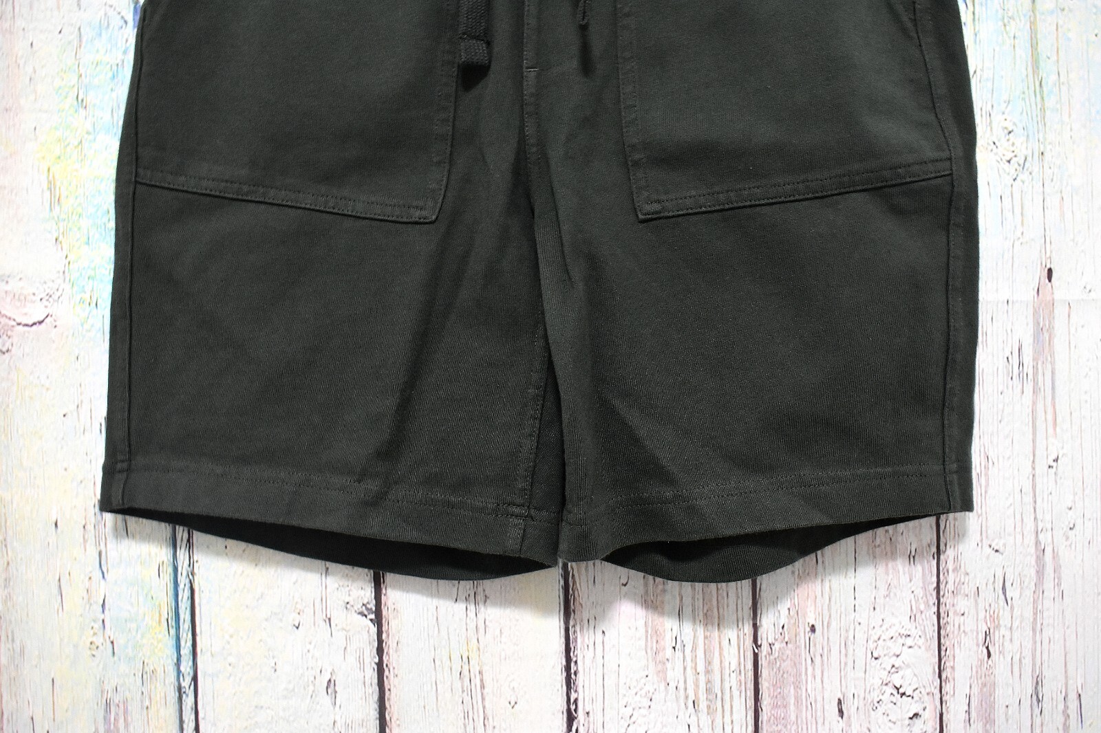 Men’s Free Assembly Patch Pocket Jam Shorts Multisize Dark Aloe 8″ Inseam NWT