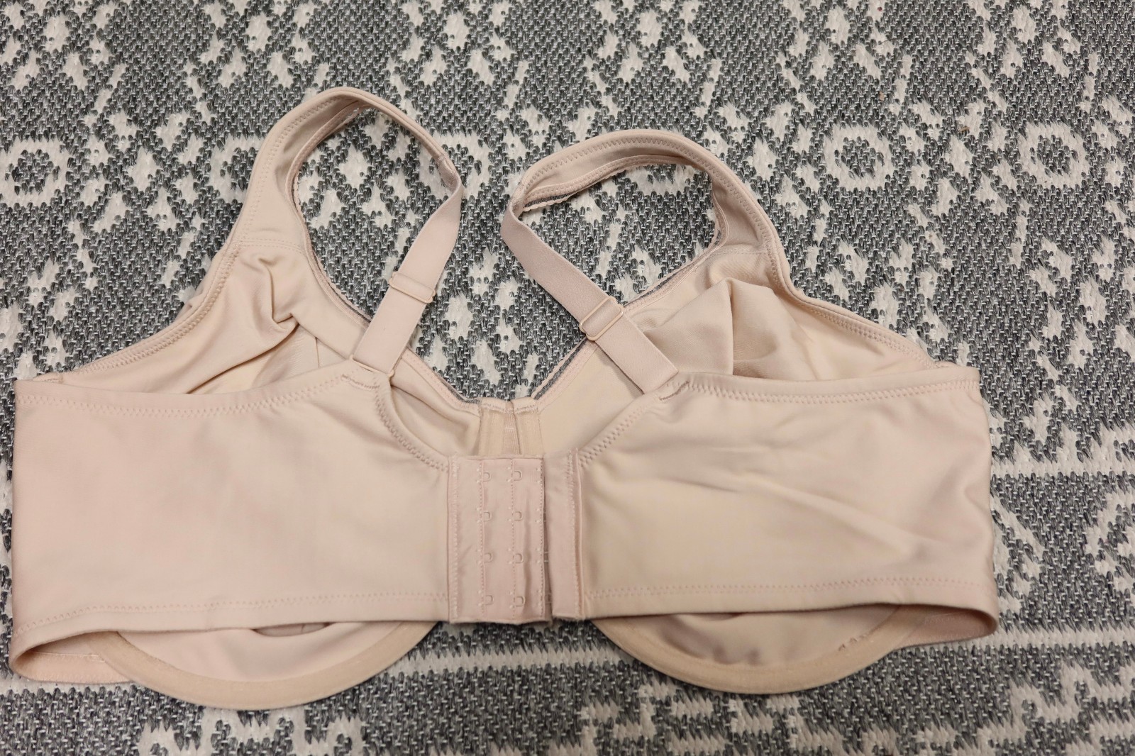 New Wacoal High Standards Underwire Bra – Size 44DDD – Sand – # 855352