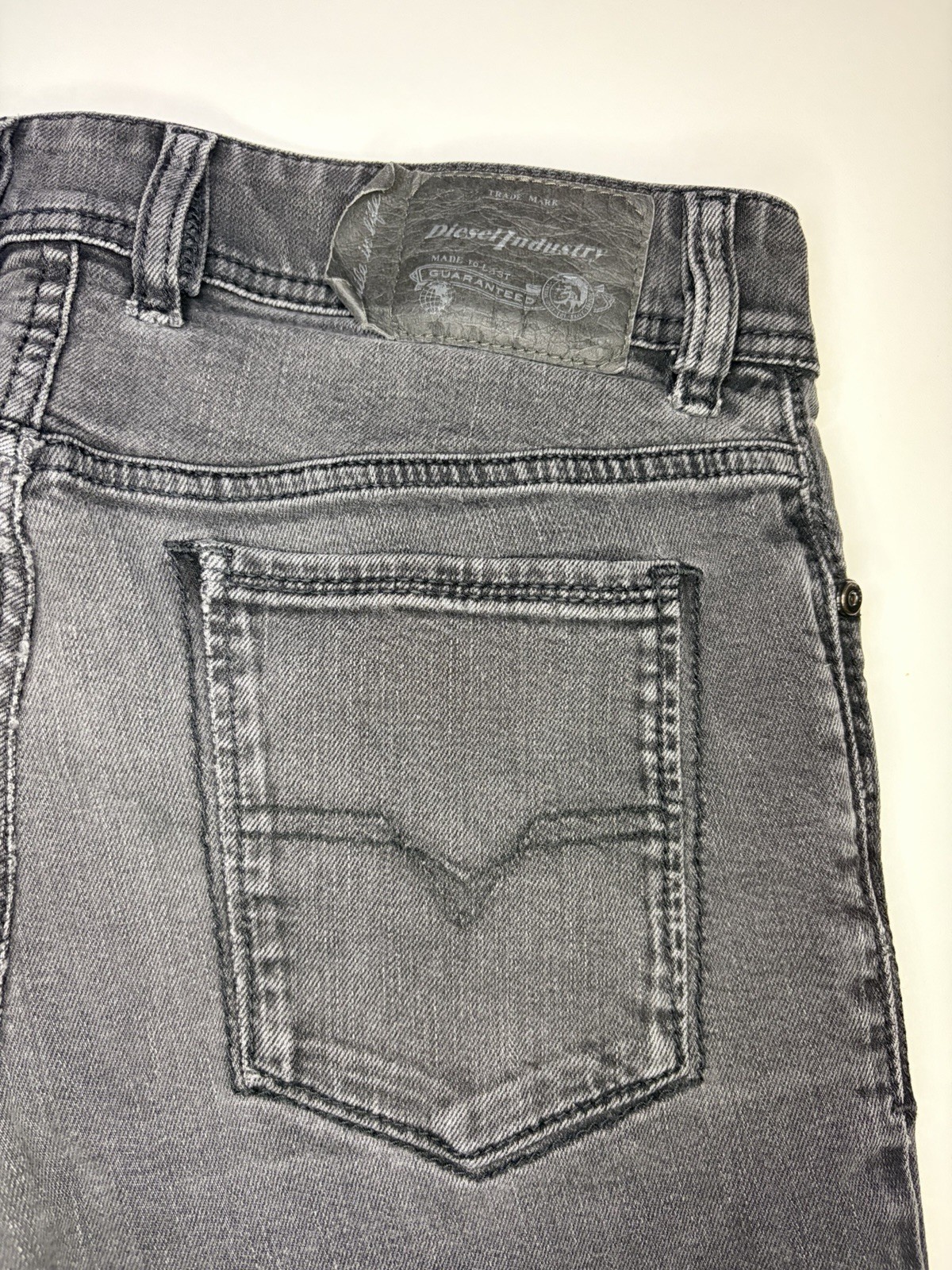 Men’s Diesel Sleenker Jeans 0886Z Stretch Skinny Slim Denim W29 X L32 Black