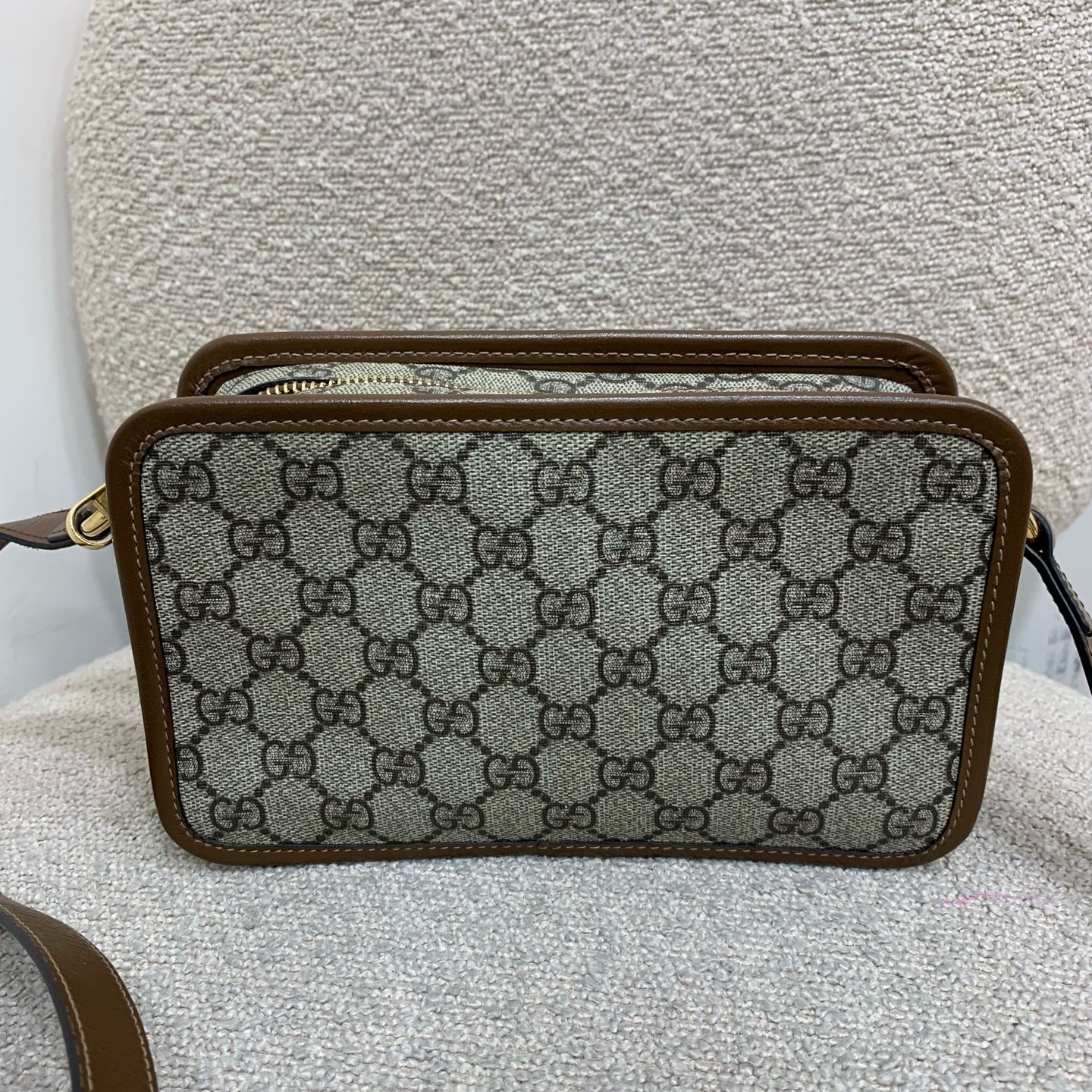 Gucci GG Supreme 22cm Beige Brown Canvas Crossbody Camera Bag Duty Paid