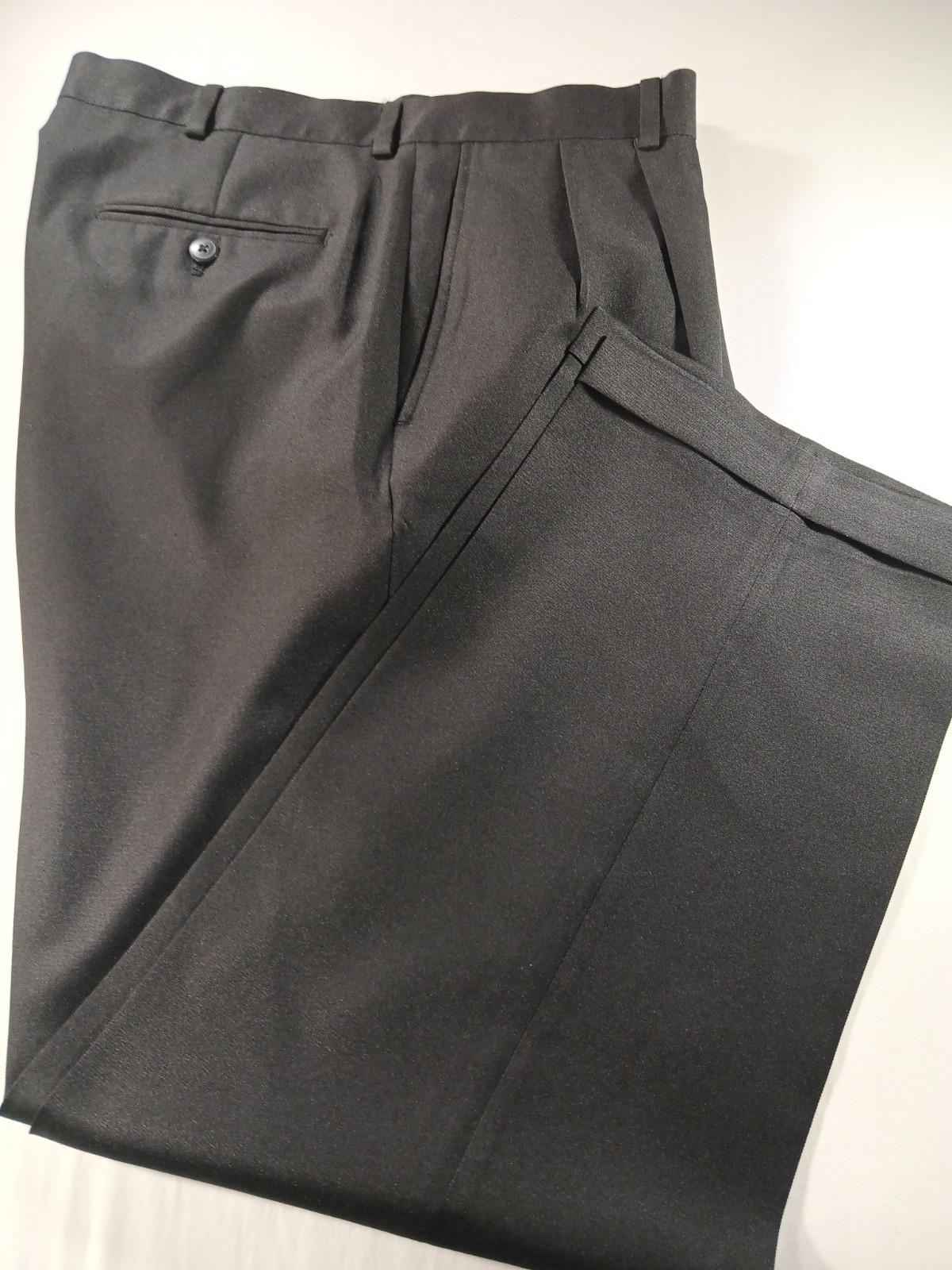 Haggar Men’s Dress Pants Pleated Wide Leg Straight Cut Black 34×29