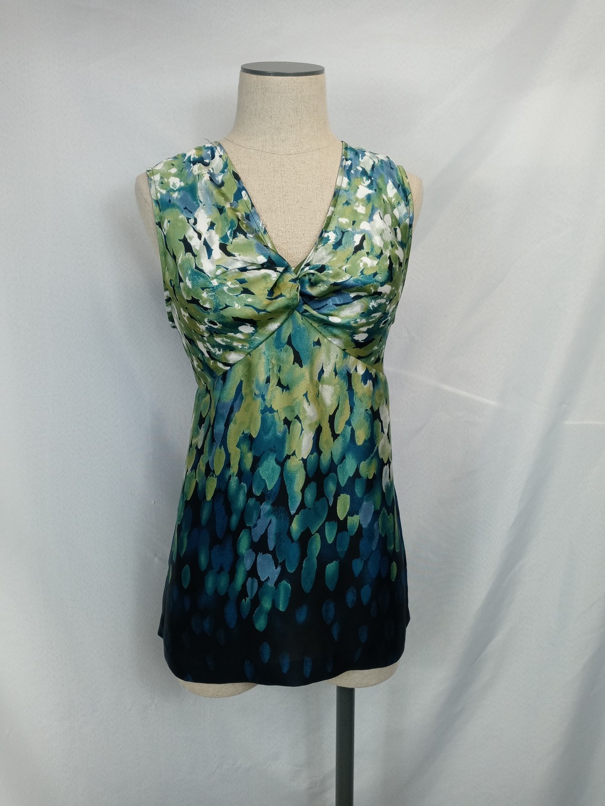 Axcess Top Blouse Womens Large Green Blue Abstract Sleeveless V-Neck Twisted Bus
