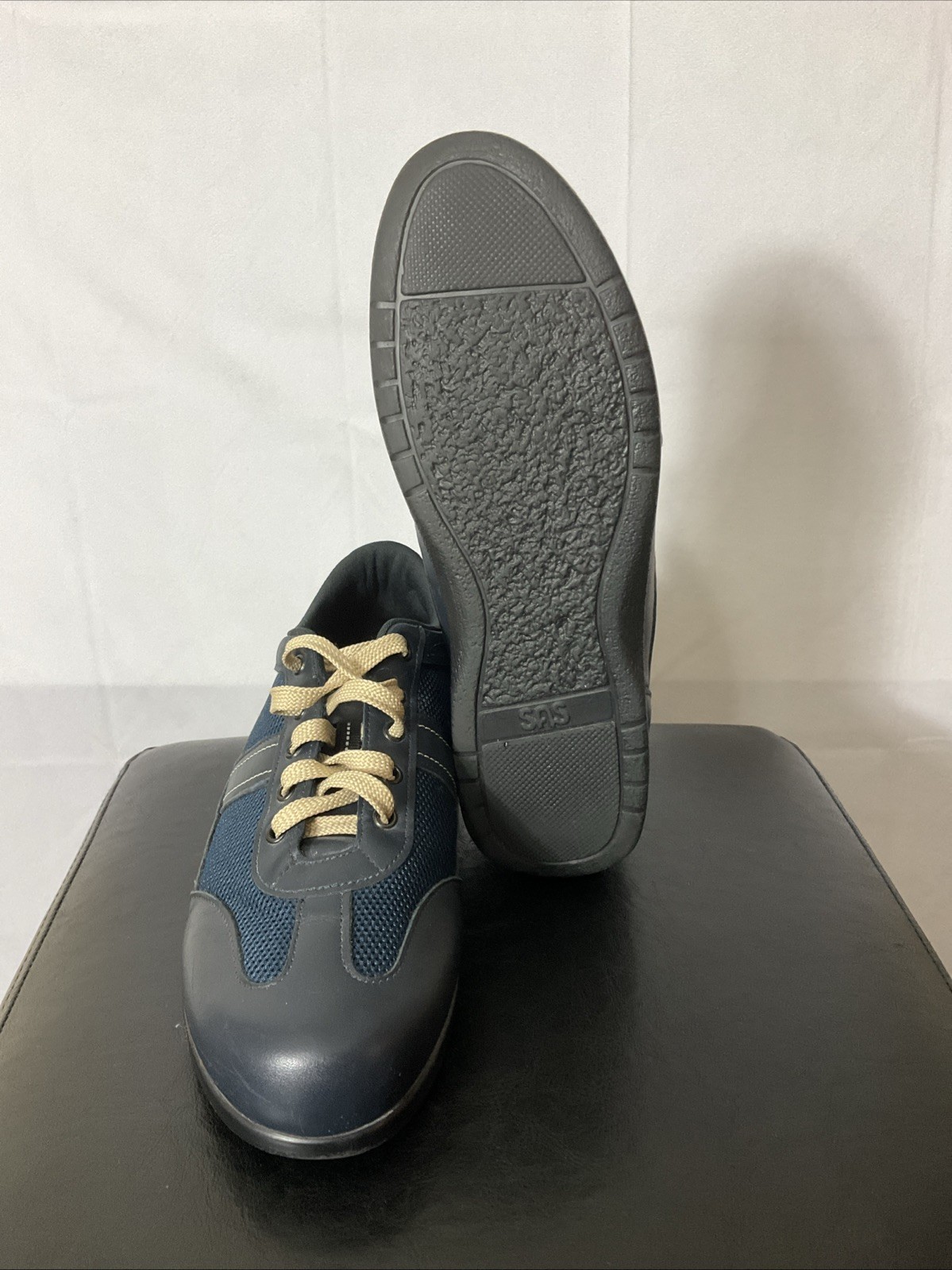 SAS Mesh and Leather Walking Sneakers Women’s Size 11M Navy