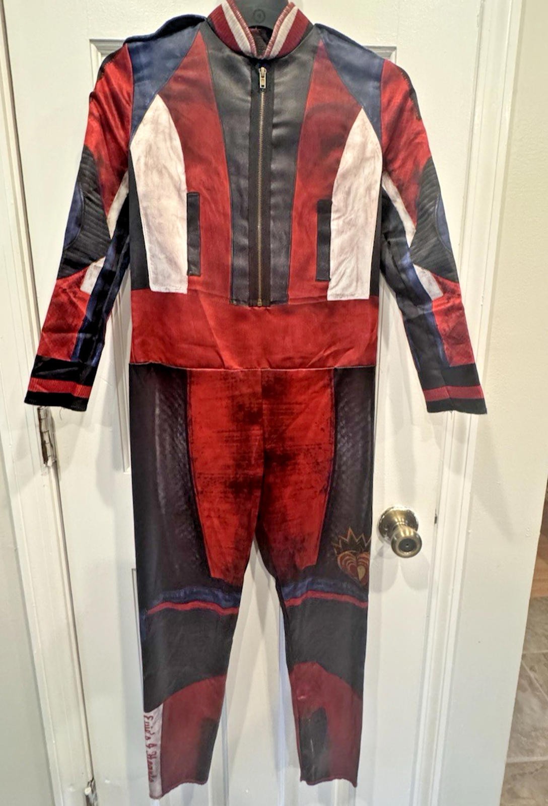 Kids Girls – Disney Descendants 3 EVIE Costume Size Med **NO CARDBOARD FRONT**