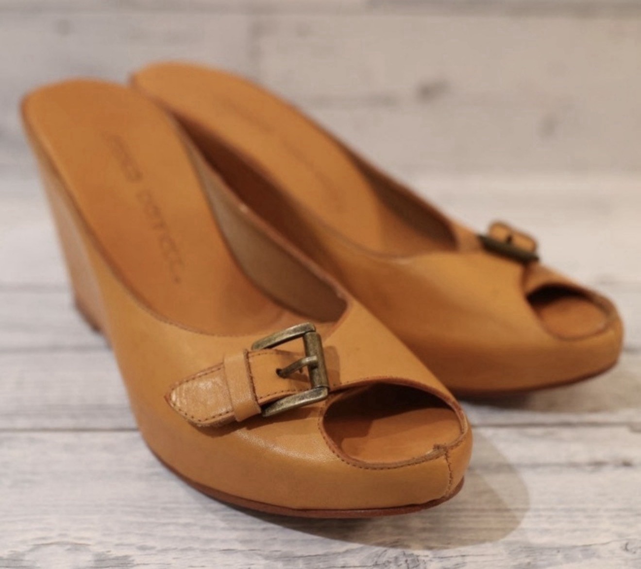 Jessica Bennett Leather Peep Toe Wedge Shoes 6.5 M