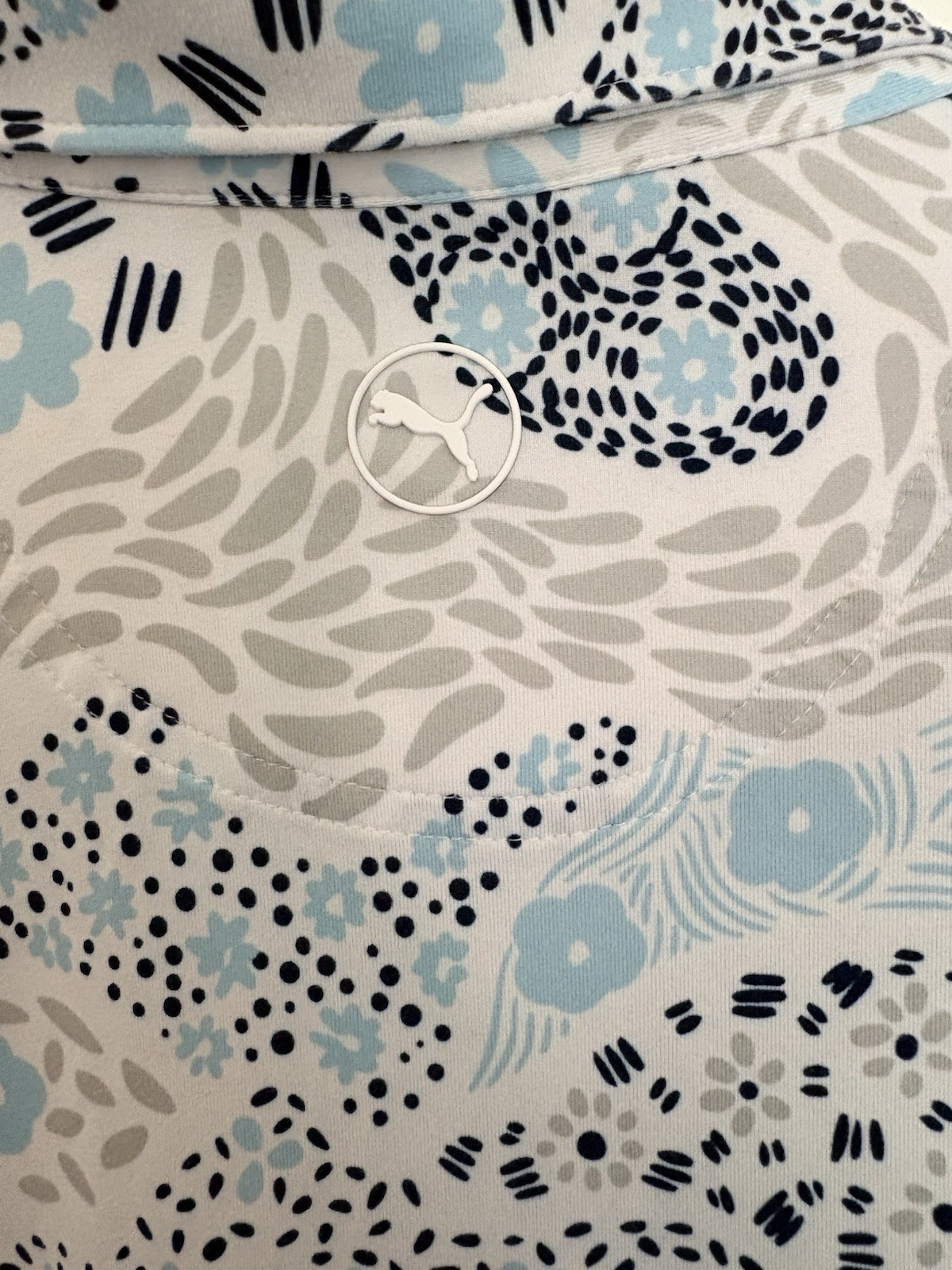 PUMA Golf Men’s Polo Shirt Size M White Multicolor Print Native Oaks LogoEUC
