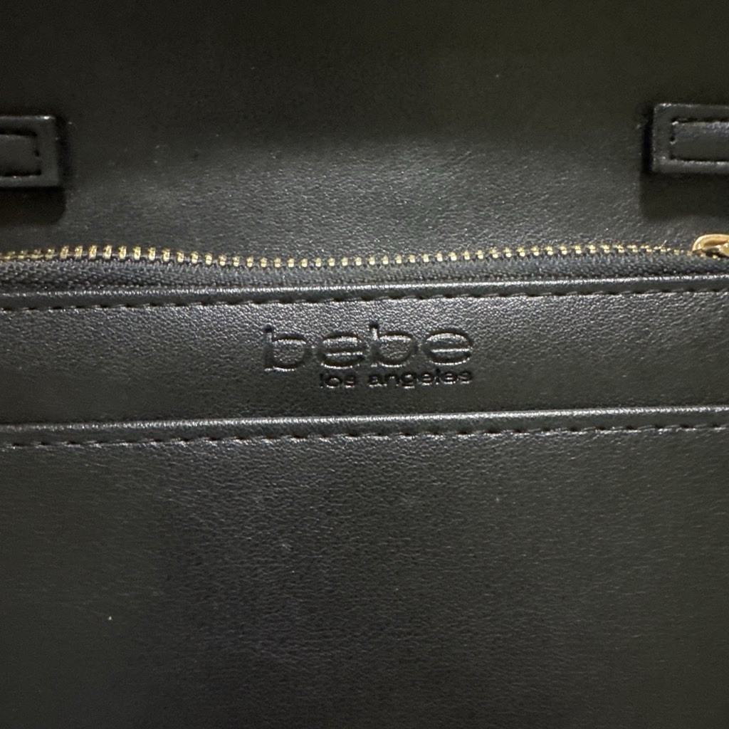 bebe Black Quilted Wallet Crossbody Gold Hardware Chain Strap Zip Magnetic