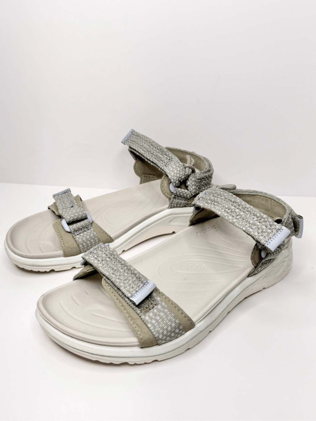 Ecco Water Sandals Size 5.5US X-Trinsic in Vetiver Comfort Technology