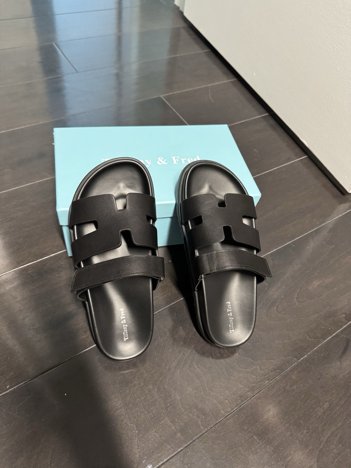 Tiffany And Fred Paris Cutout Sandal- NIB BLACK Sz 38/8