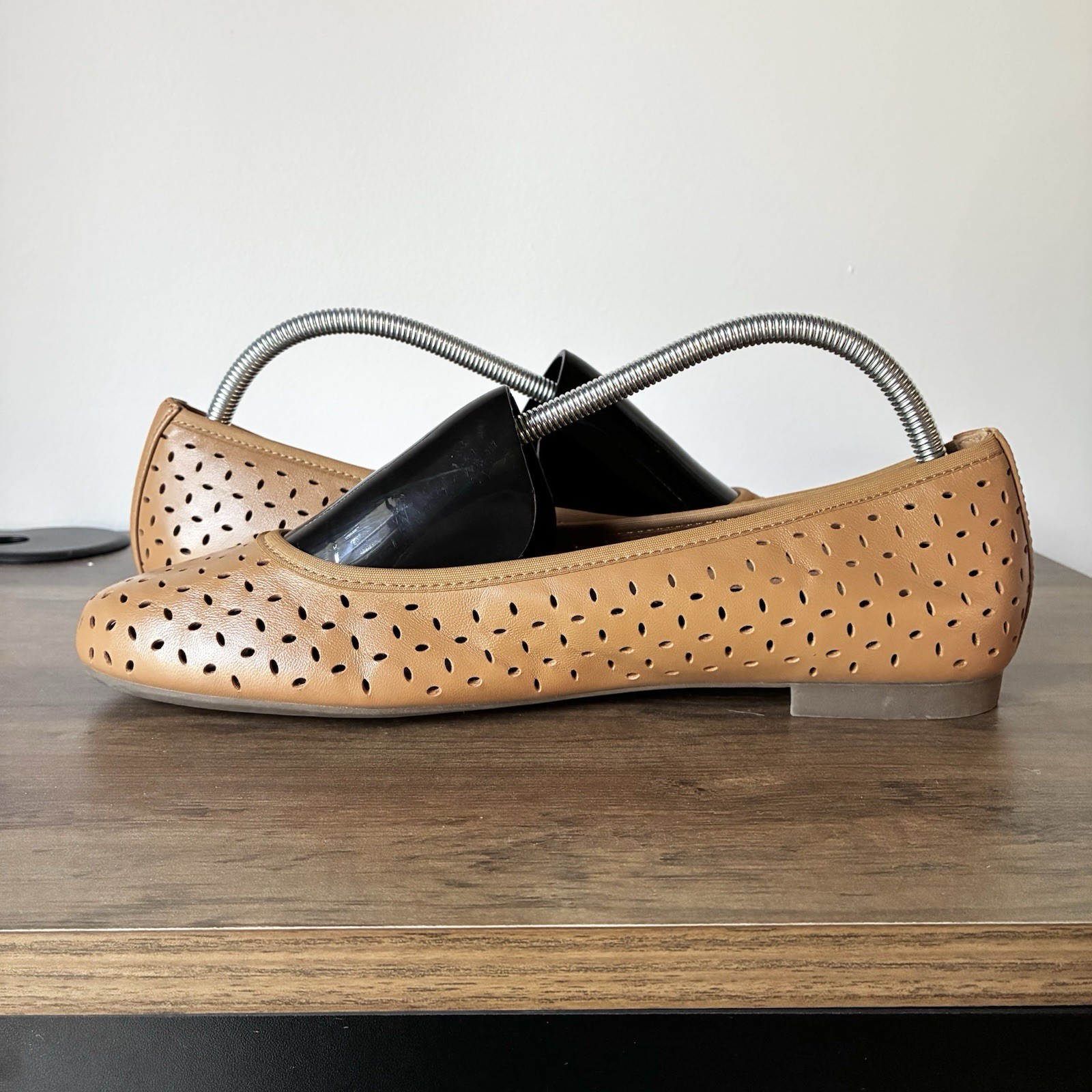 Vionic Robyn II Leather Laser Cut Ballet Slip On Flats Cognac Tan Womens 11
