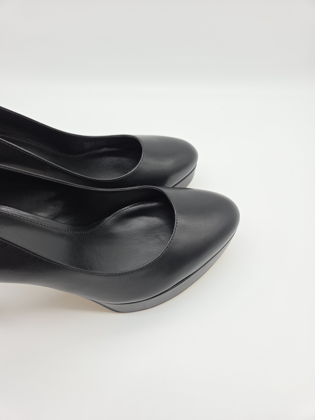 Michael Kors Women’s Chantal Black Platform Leather Pumps Size 9.5/10/11 NIB