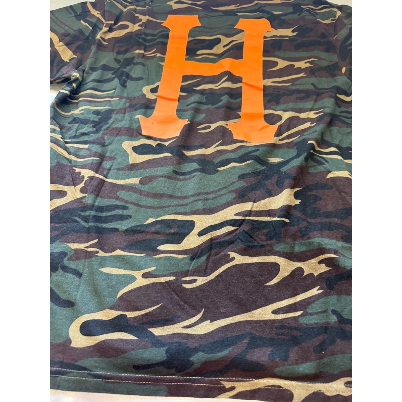HUF Camo Logo T-Shirt Large Orange Logo Skate Streetwear 100% Cotton