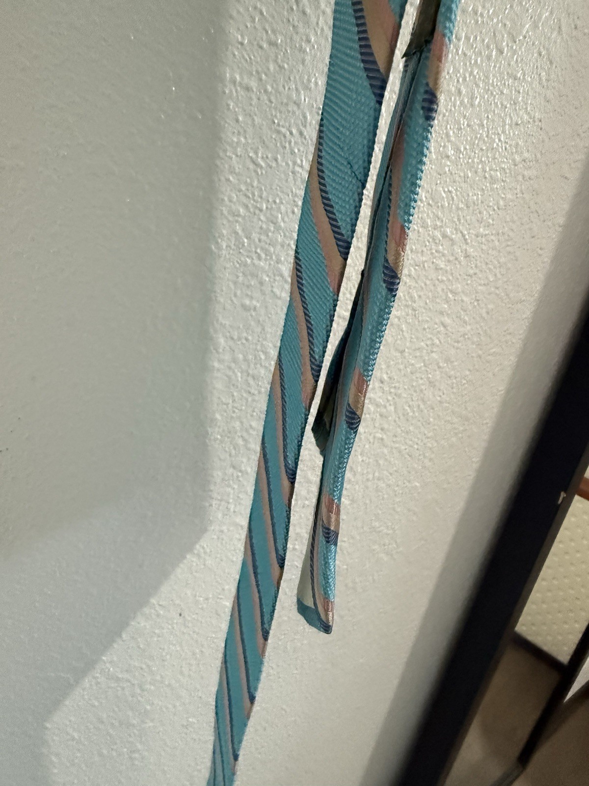 Tom James Corporate Image Silk TieMens Turquoise Blue Pink Stripe Excellent