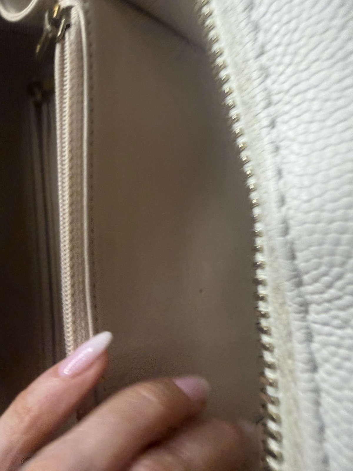 Authentic Chanel CC Filigree Vanity Case White Caviar Gold Hardware COA ICONIC