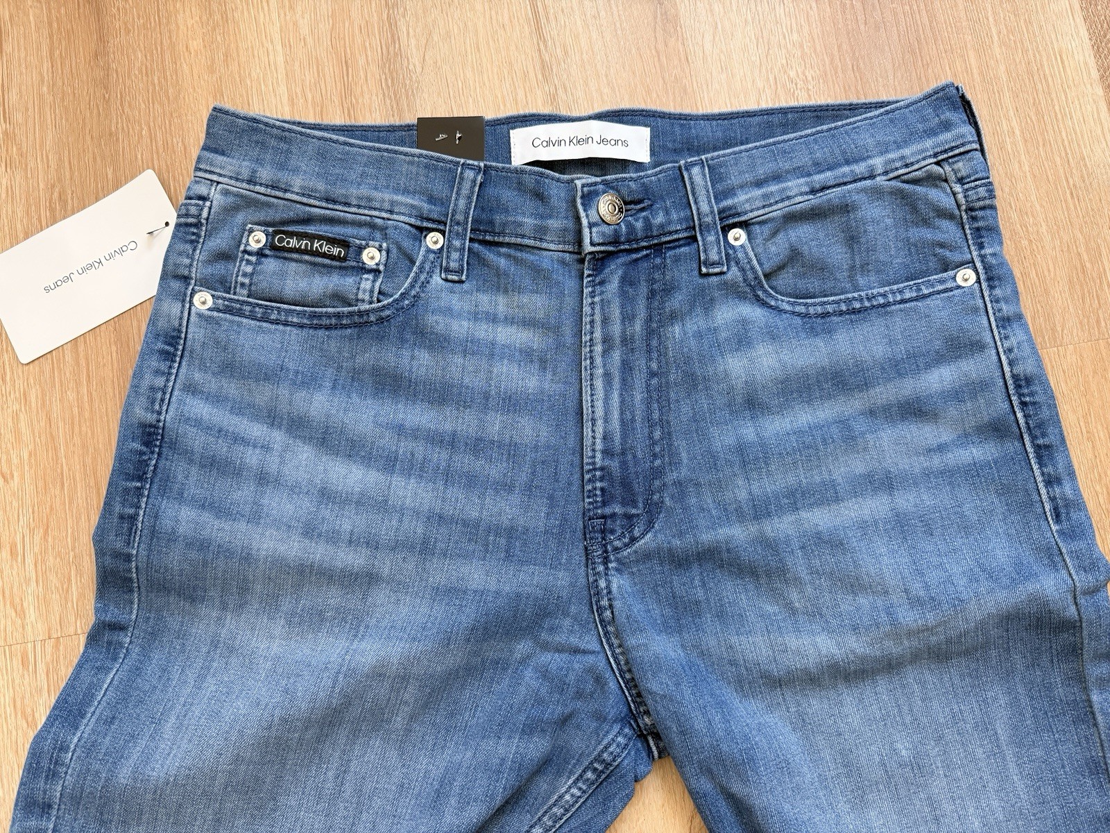 Calvin Klein Men’s Straight Jeans 30x 32 Light Wash High Stretch New