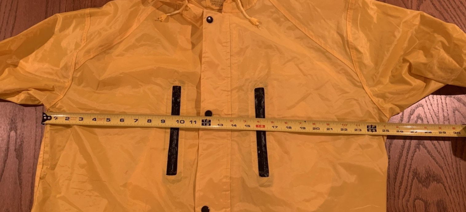 Yellow “Blue Mountain” Adult Unisex PVC & Polyester Raincoat Size M *New w/Flaws