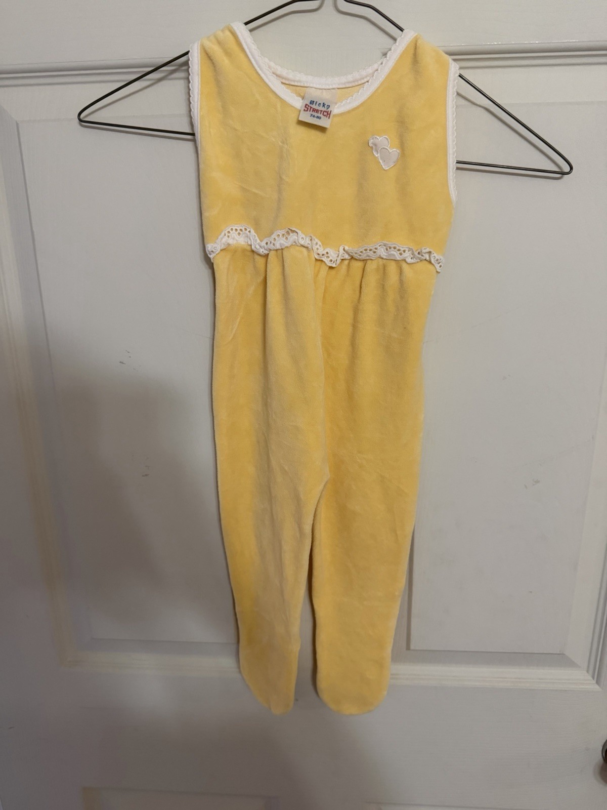 Nicky Stretch Yellow Velour Footed Sleeveless Coverall Heart Lace 74-80