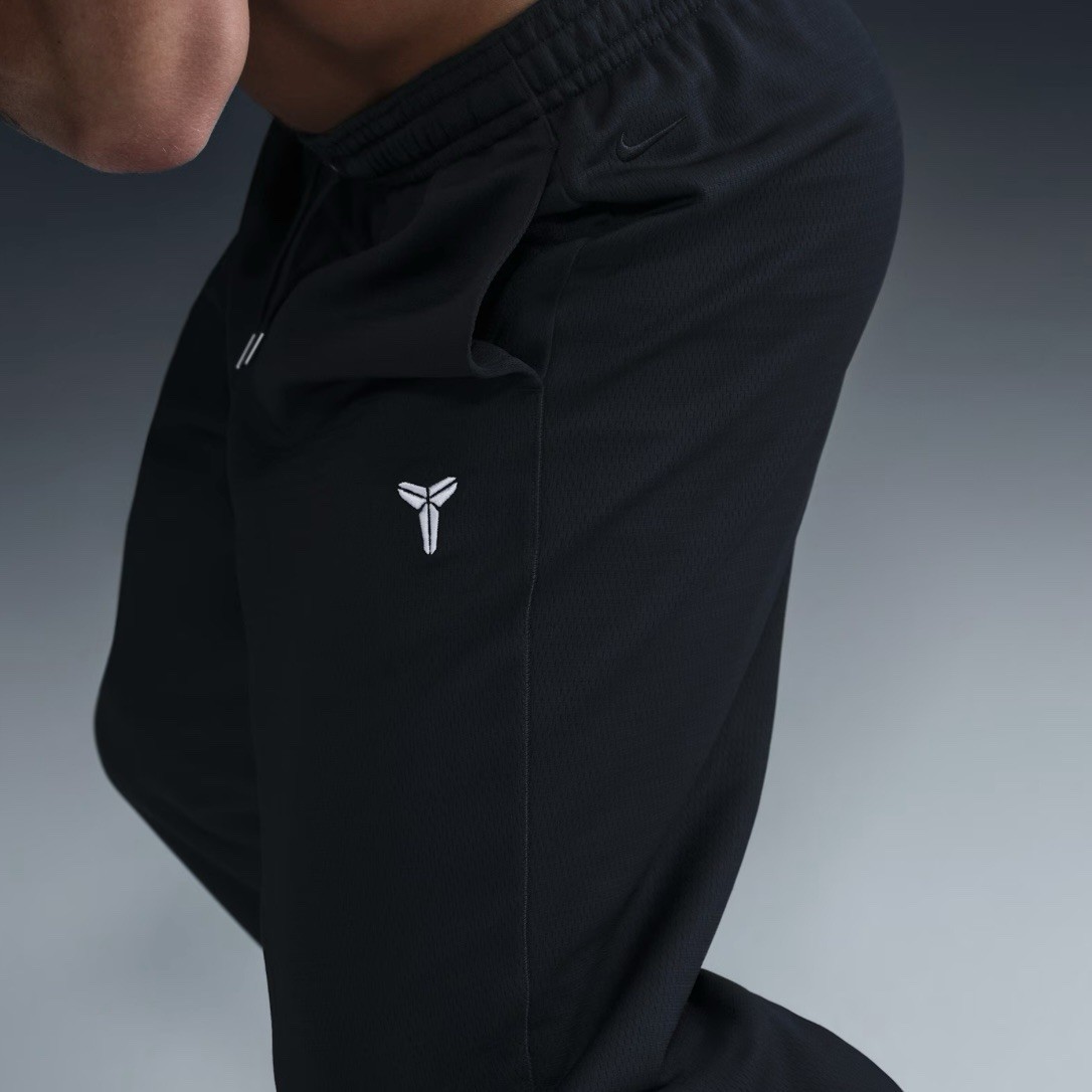 Nike Kobe Tech Fleece Pants Size XL Mens Black Therma Fit Basketball $80