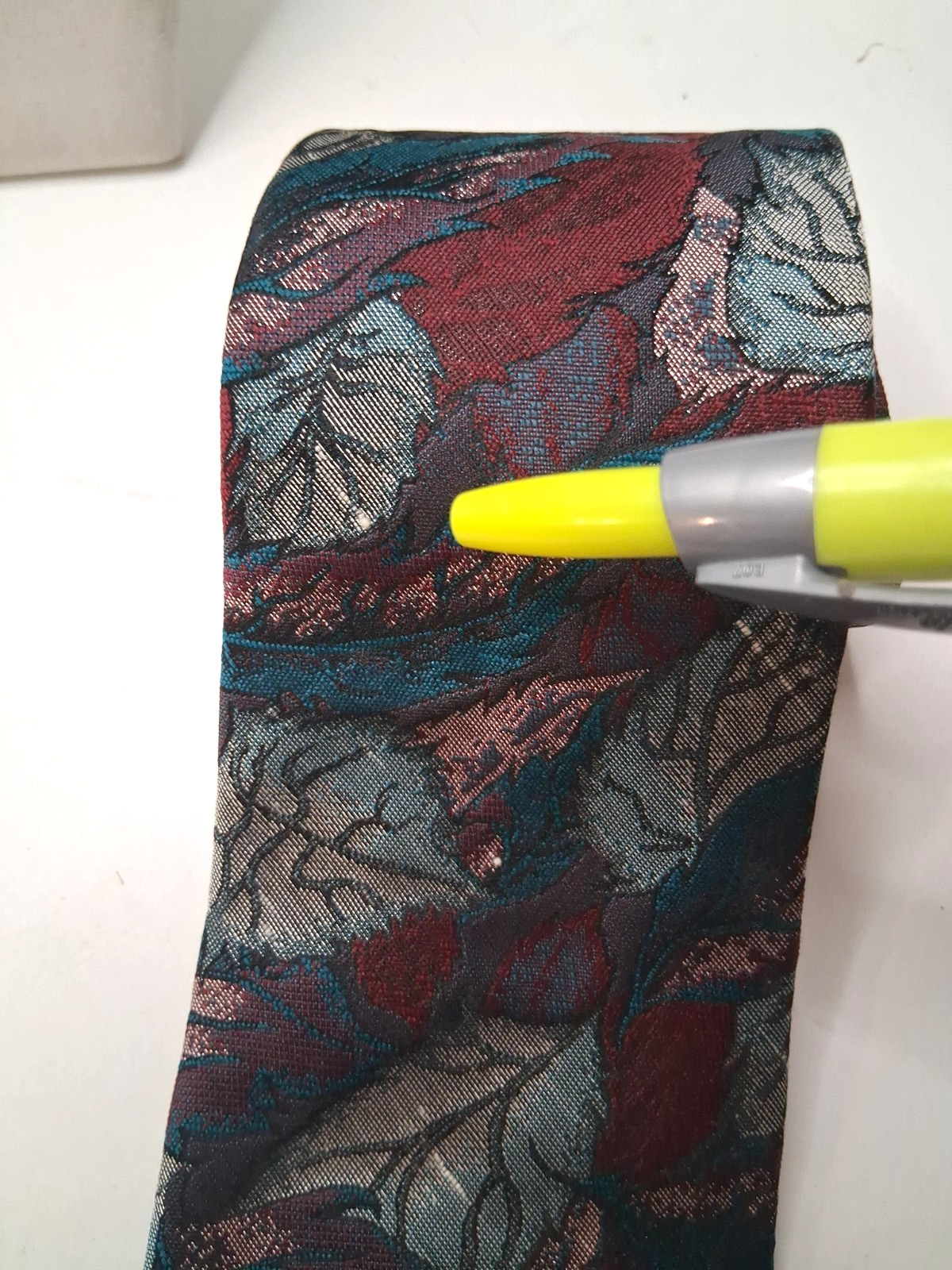 Lot of 3 Botanical Leaf Neckties Name Brands Assorted Sizes Patterns Fabric