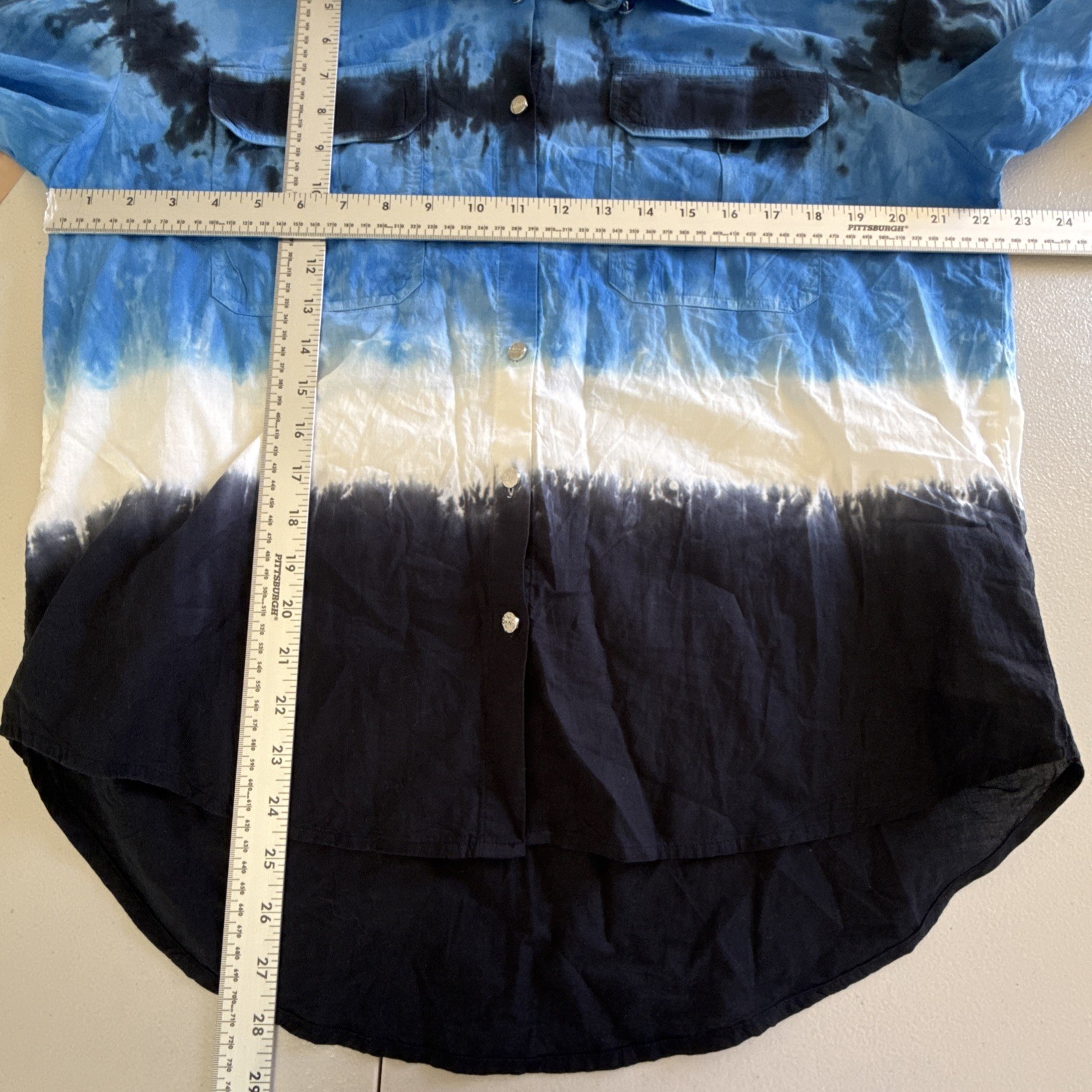 DKNY Women’s Long Sleeve Tie Dye Button Front Shirt Collared Flap Pockets Small