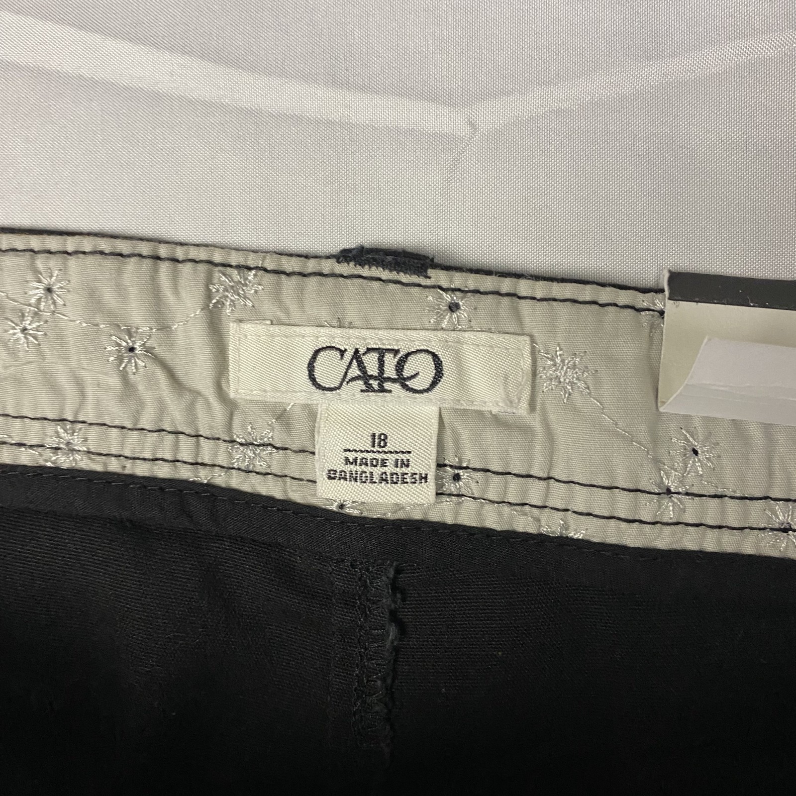 Cato Classic Womens 18 Black Pants Sits Below Waist Relaxed Thigh Cotton Stretch
