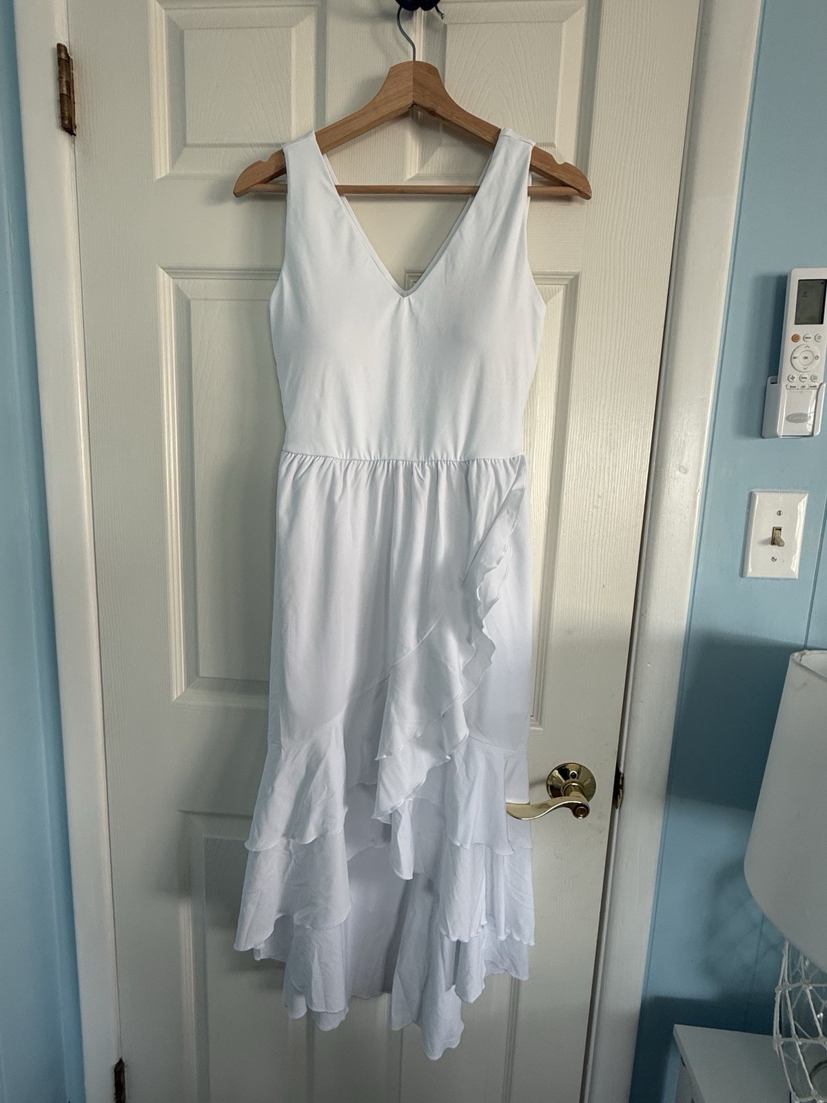Halara Breezeful V Neck Backless Cut Out Side Pocket Ruffle Midi Dress NEW M