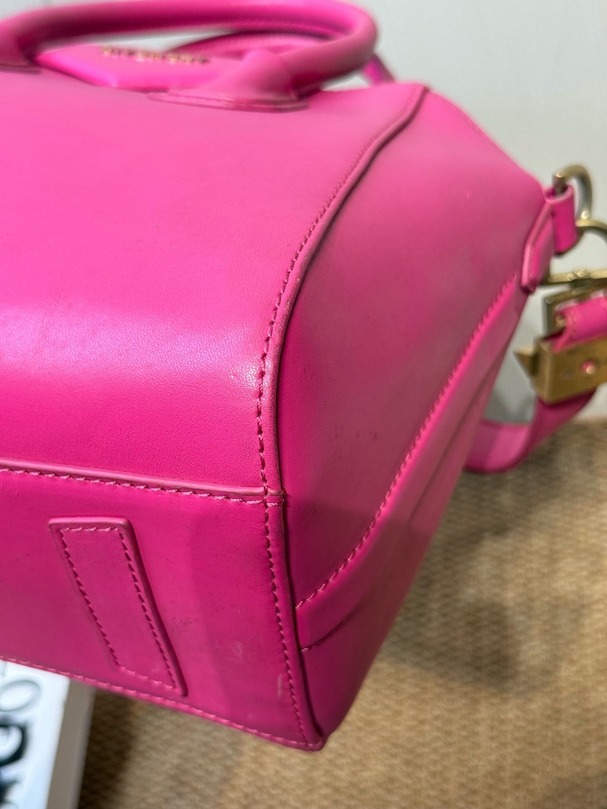 Givenchy Pre-Owned Authentic Shoulder Bag Pink 28*24*16 Free Tracked Shipping
