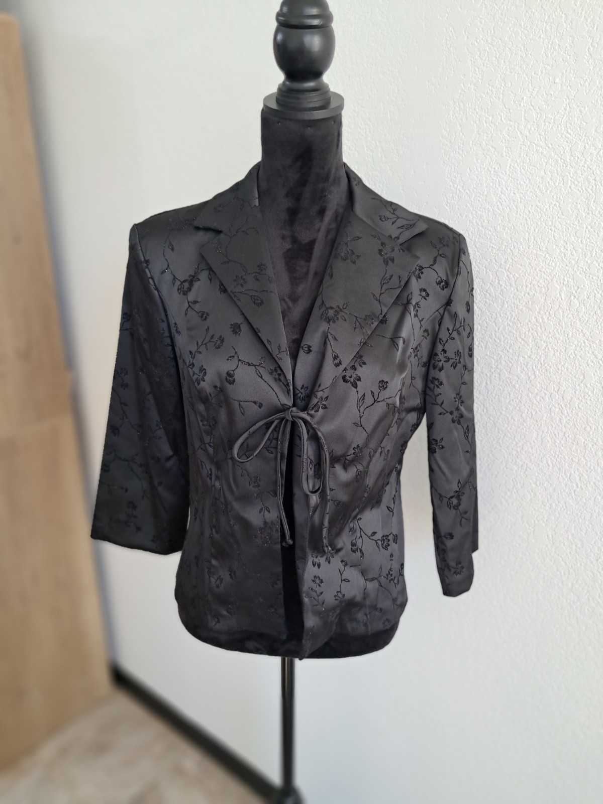 Vintage Breakin Loose Sz 11/12 Blazer Jacket Black Floral Jacquard Design Front