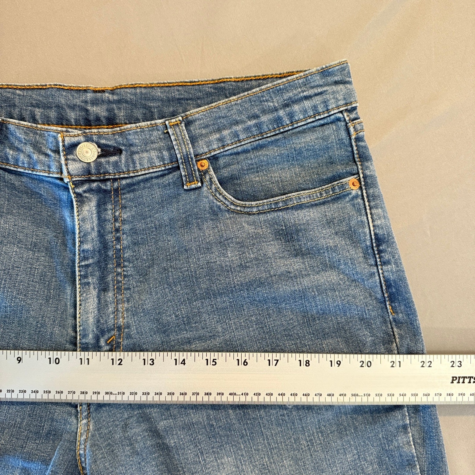 Men’s Levi’s 511 Slim Fit Jeans 36×30 Medium Wash Blue Denim WaterLess Casual