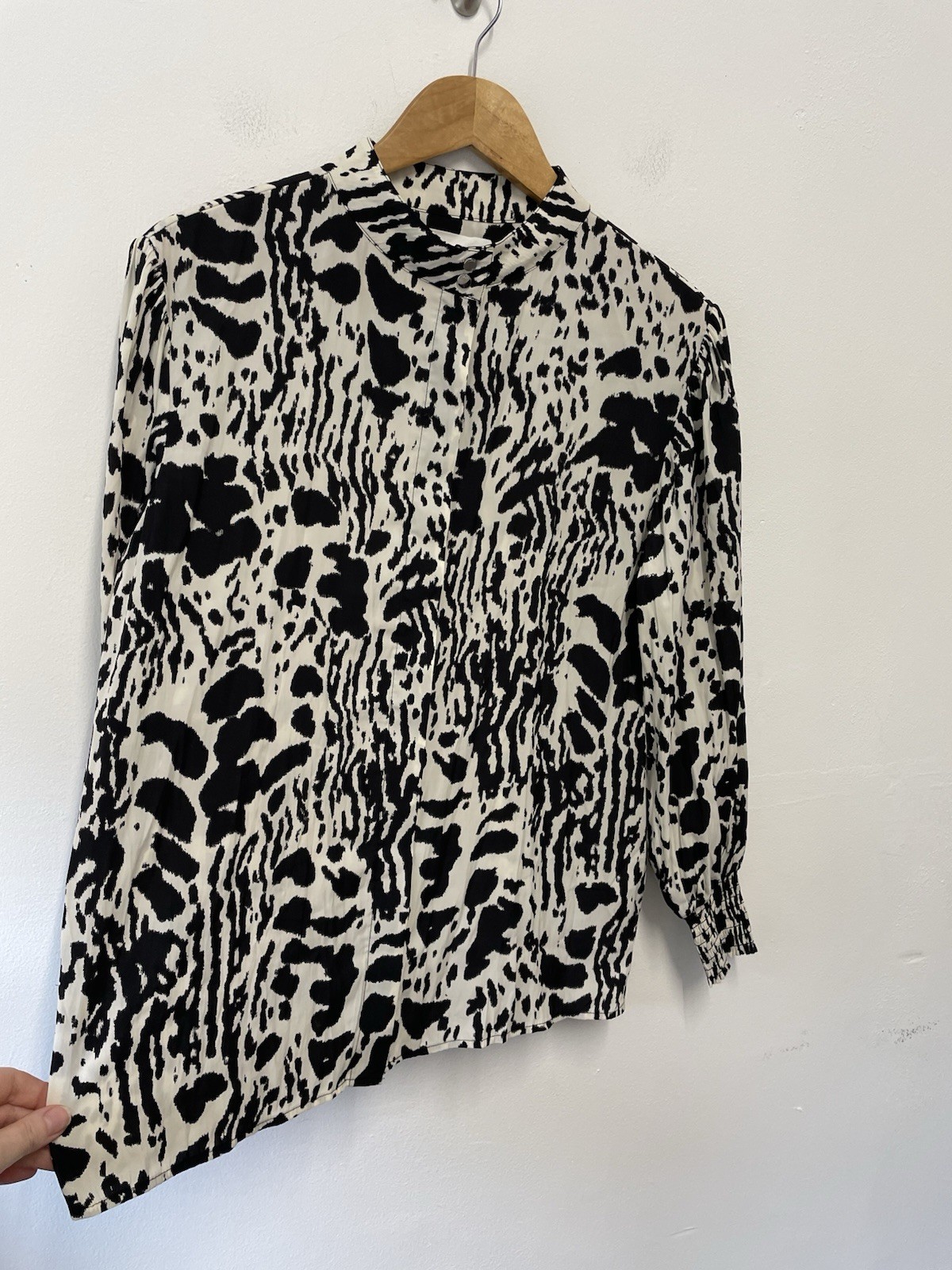 Ba&sh Opus Blouse Size 1 UK 8 Blk Off White Leopard Print Puff Sleeves Chiffon