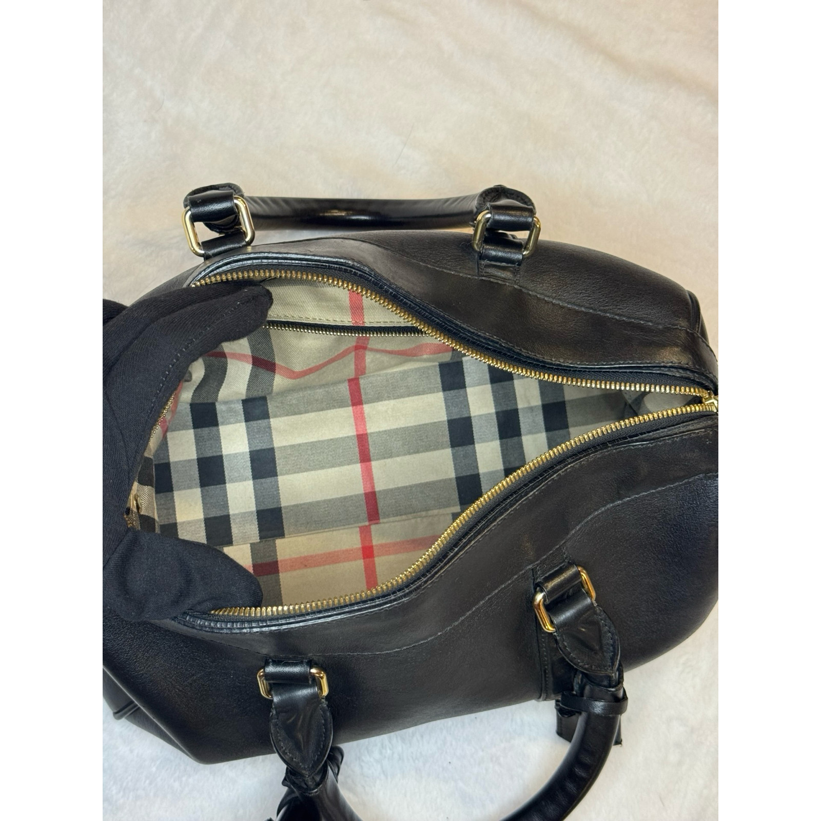 Burberry Chester Boston Bag Black Smooth Leather Gold Hardware Nova Check Lining