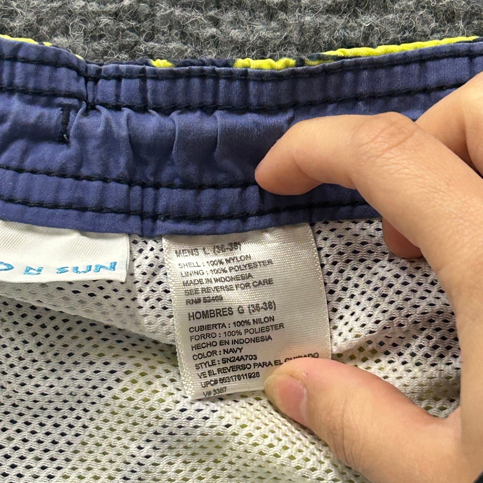 Sand N Sun Swim Trunks Mens Size L Navy Yellow Hibiscus Floral Mesh Lined Beach