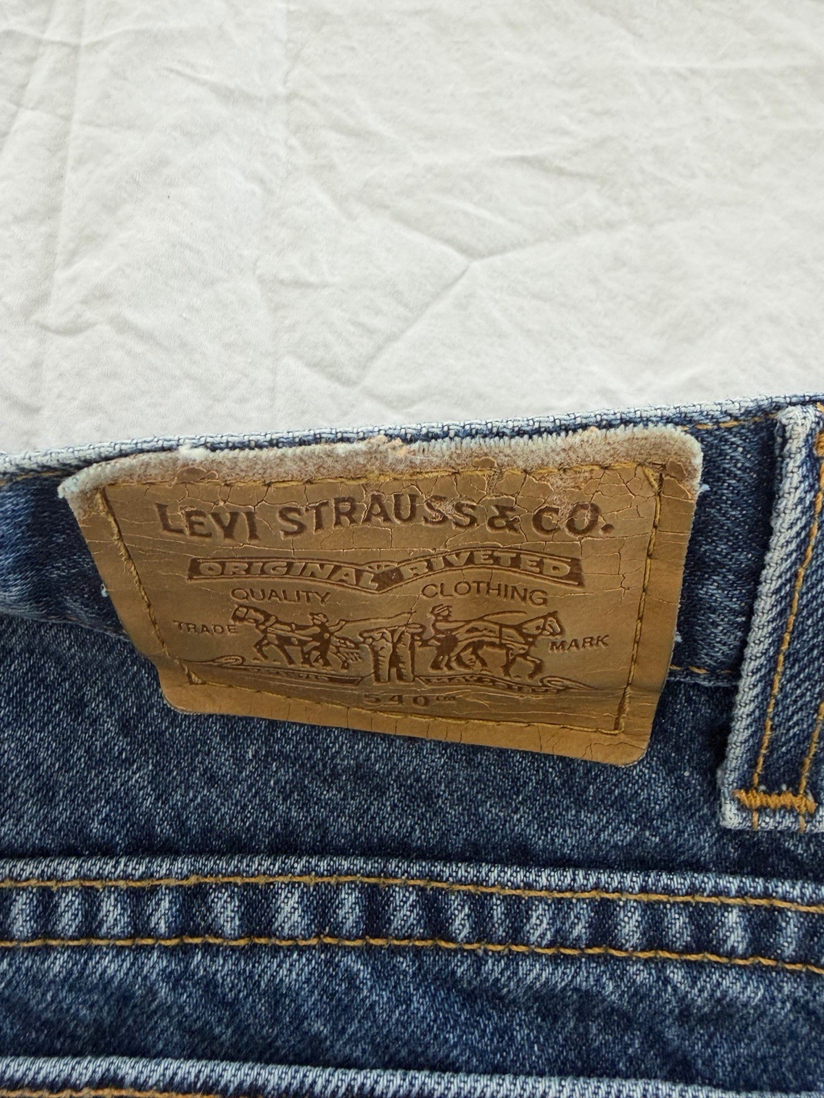 Vintage 90’s Levi’s 540 Men’s 42×30 Relaxed Fit Denim Jeans Brown Tab