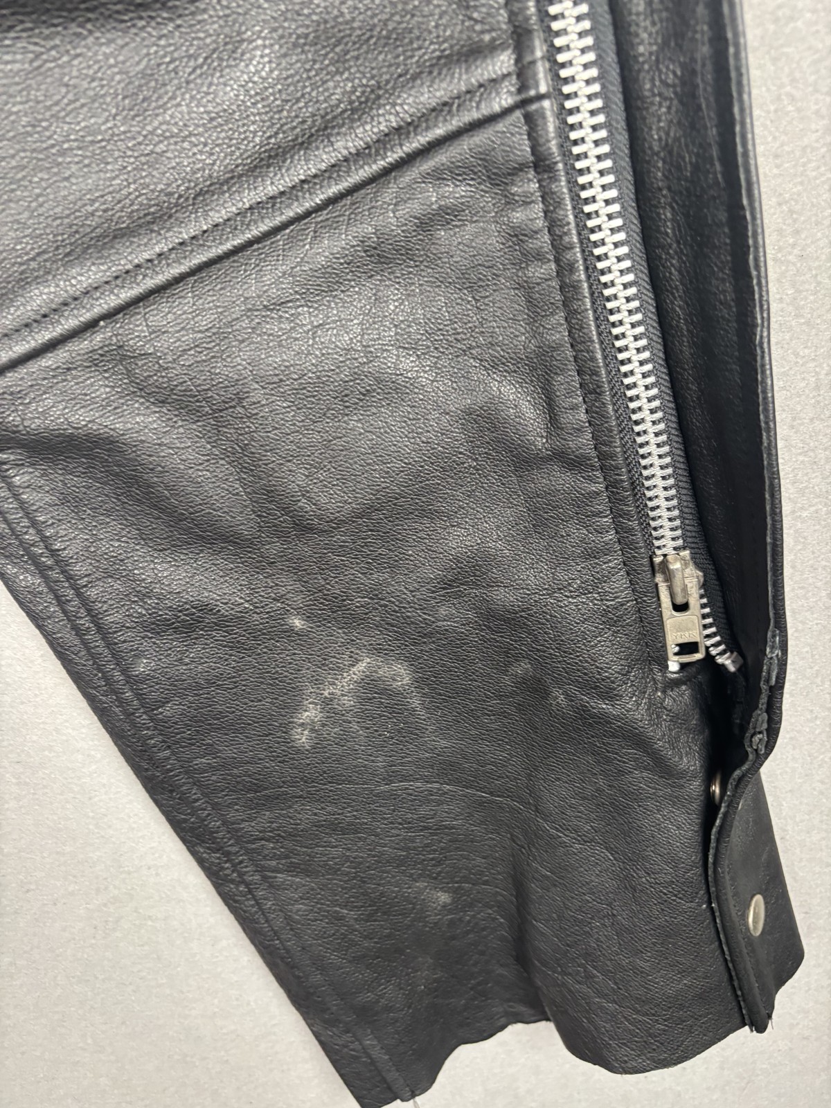 MOB Classic X4 Leather Chaps Womens Medium Biker Motorcycle YKK Zip Collection